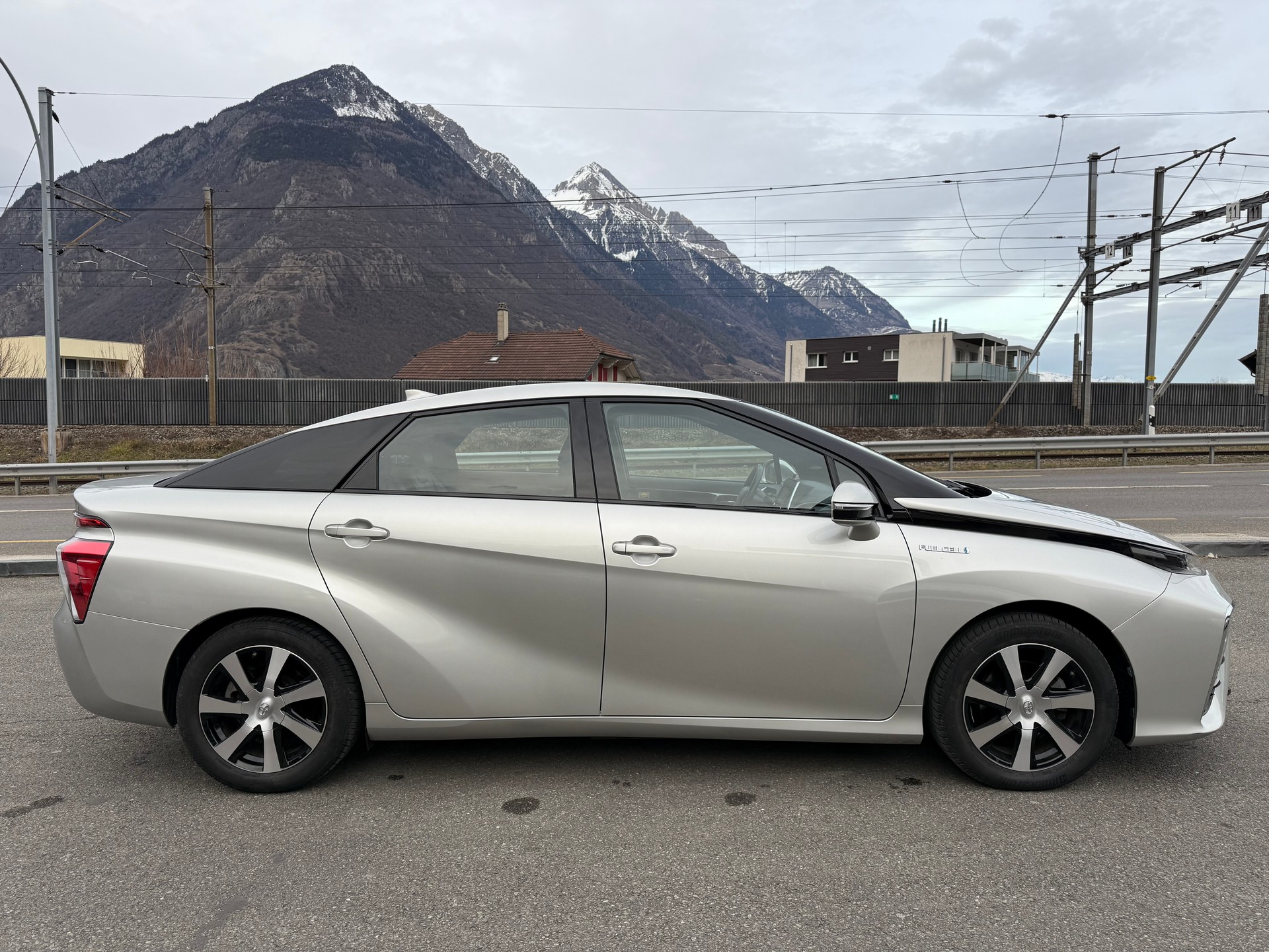 TOYOTA Mirai Fuel cell Premium - 6