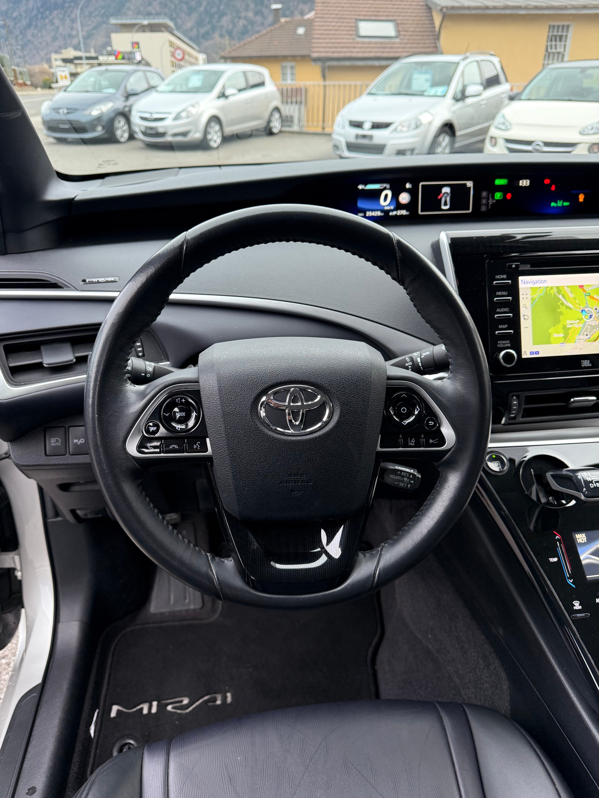 TOYOTA Mirai Fuel cell Premium - 12