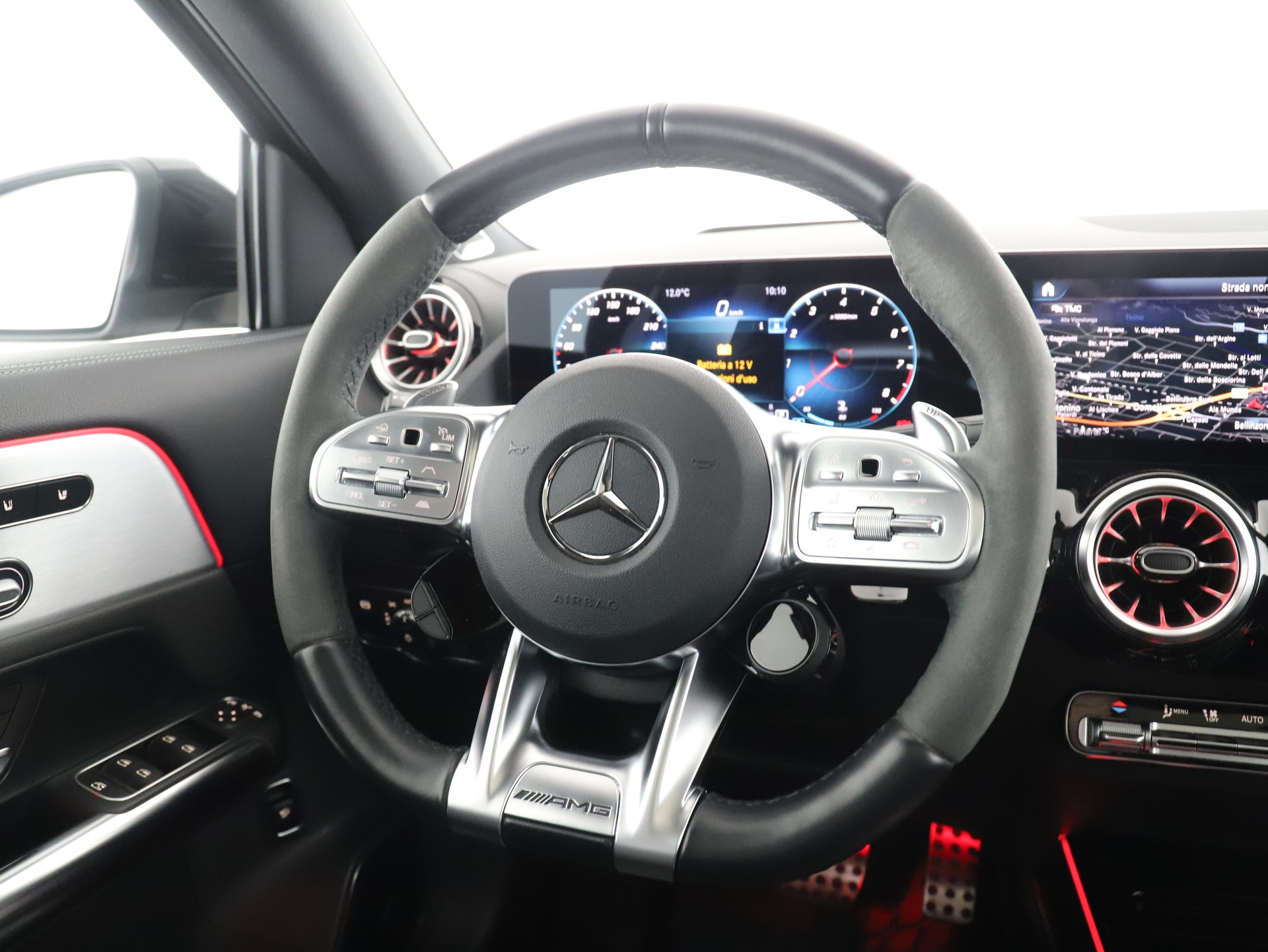 MERCEDES-BENZ GLA 45 S AMG 4Matic+ - 13