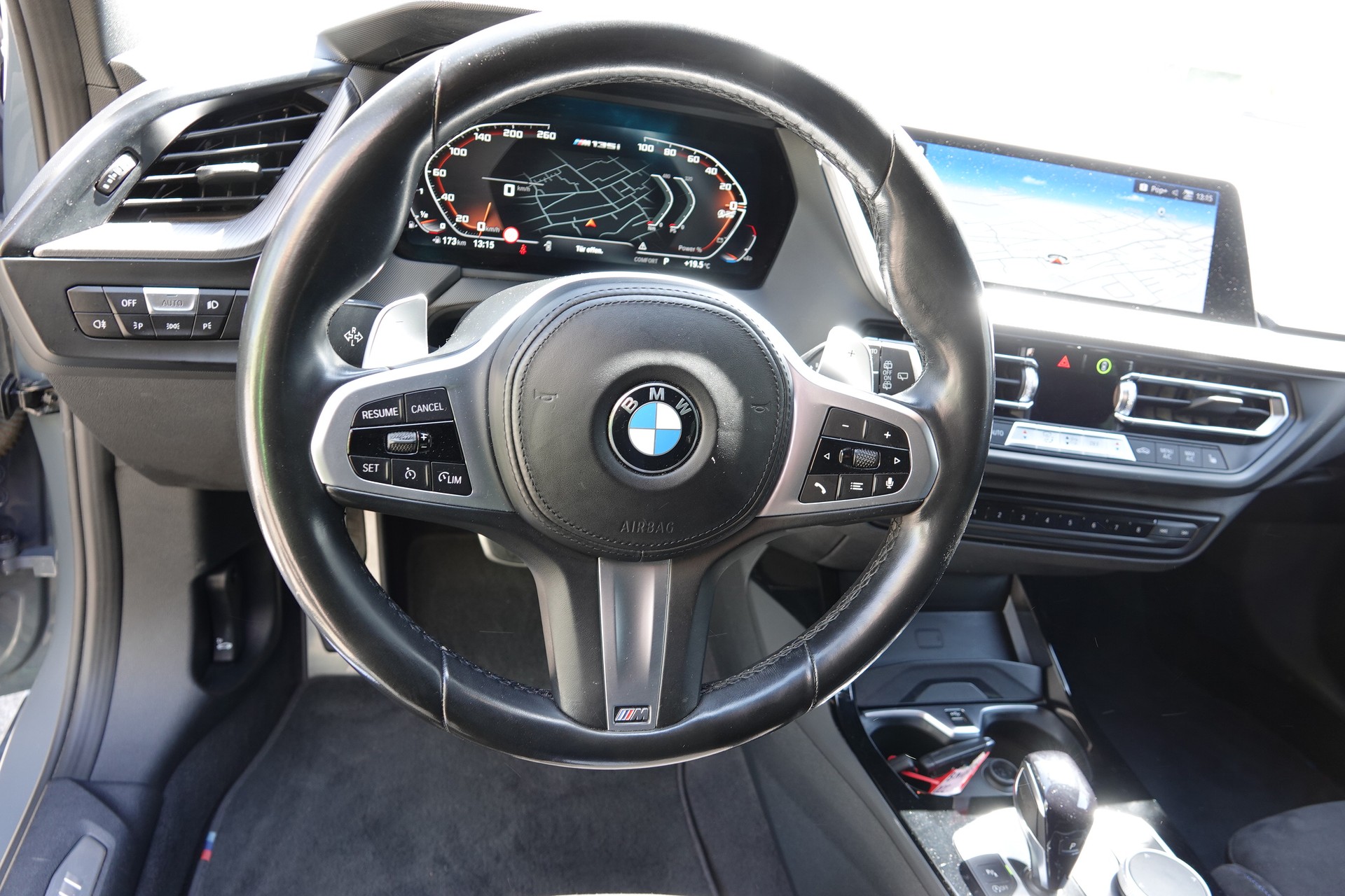 BMW M135i xDrive - 12