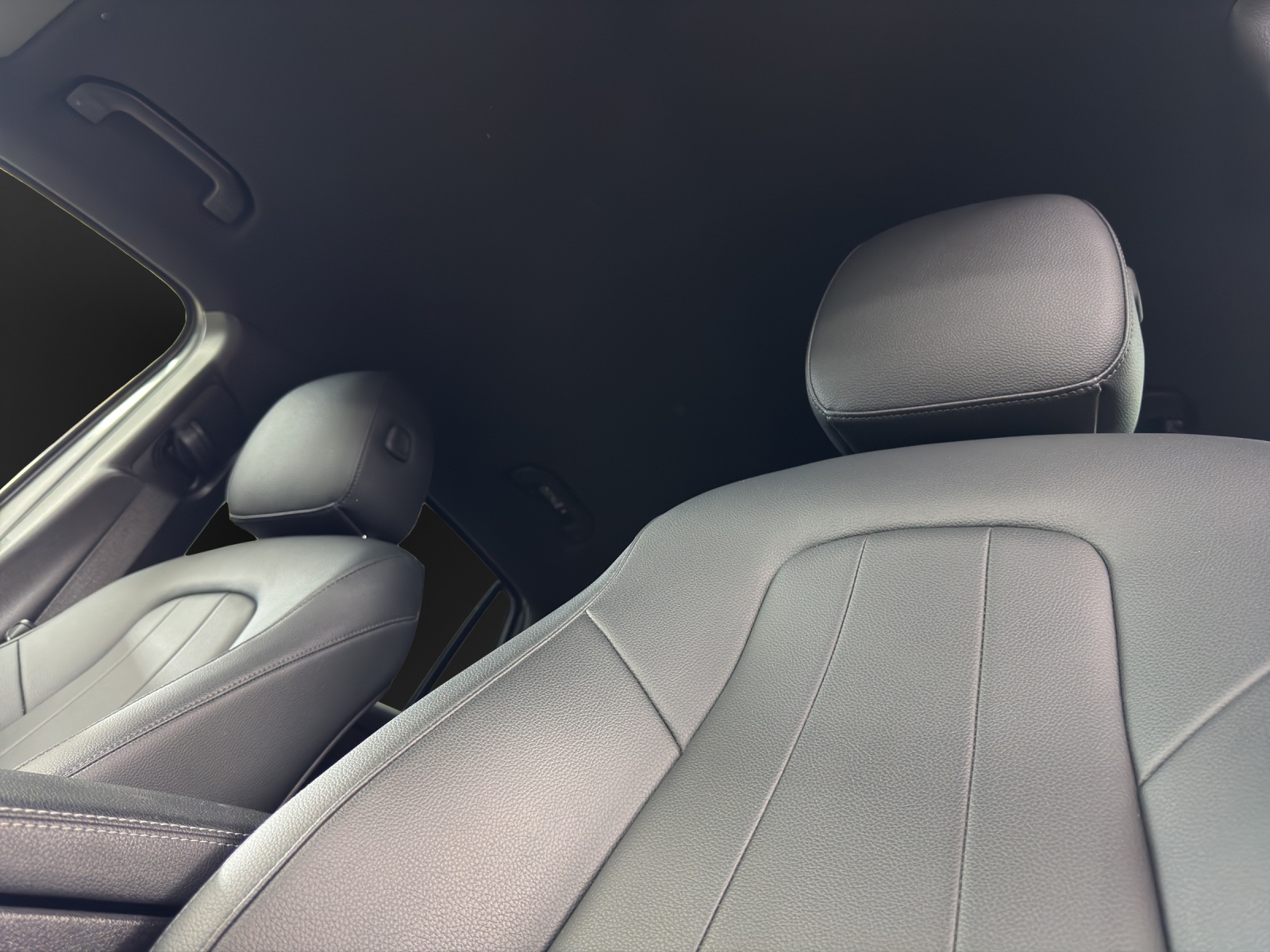 MERCEDES-BENZ EQA 350 4Matic - 13