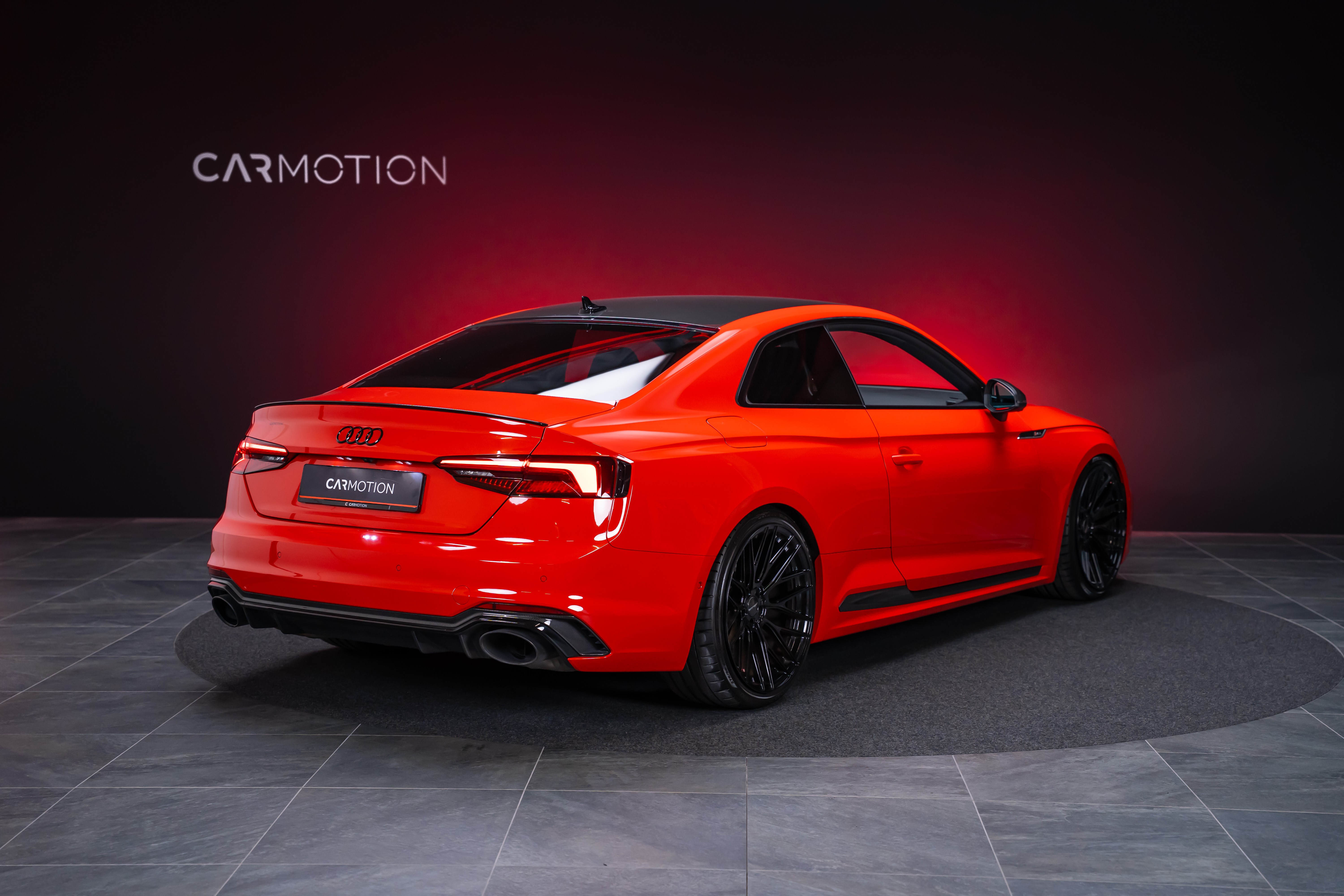 RS5 Coupé 2.9 V6 TFSI quattro T-Tronic / Carbon Paket / Alcantara-Lenkrad / Bang&Olufsen