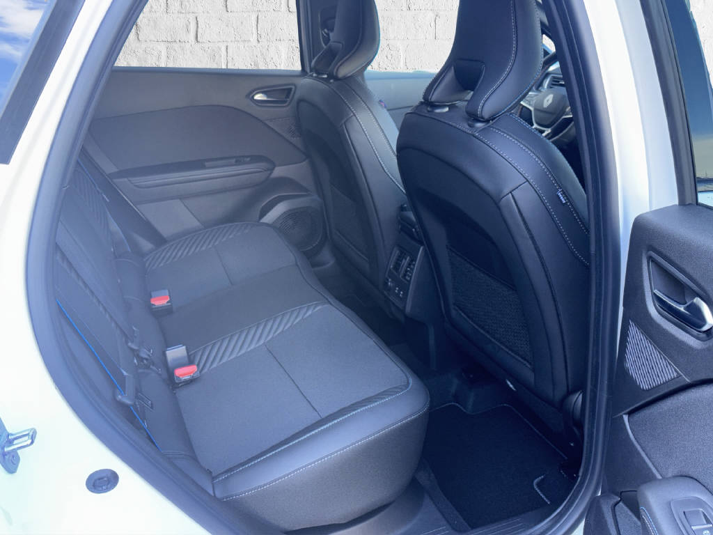 RENAULT Captur 1.8 E-Tech esprit Alpine - 11