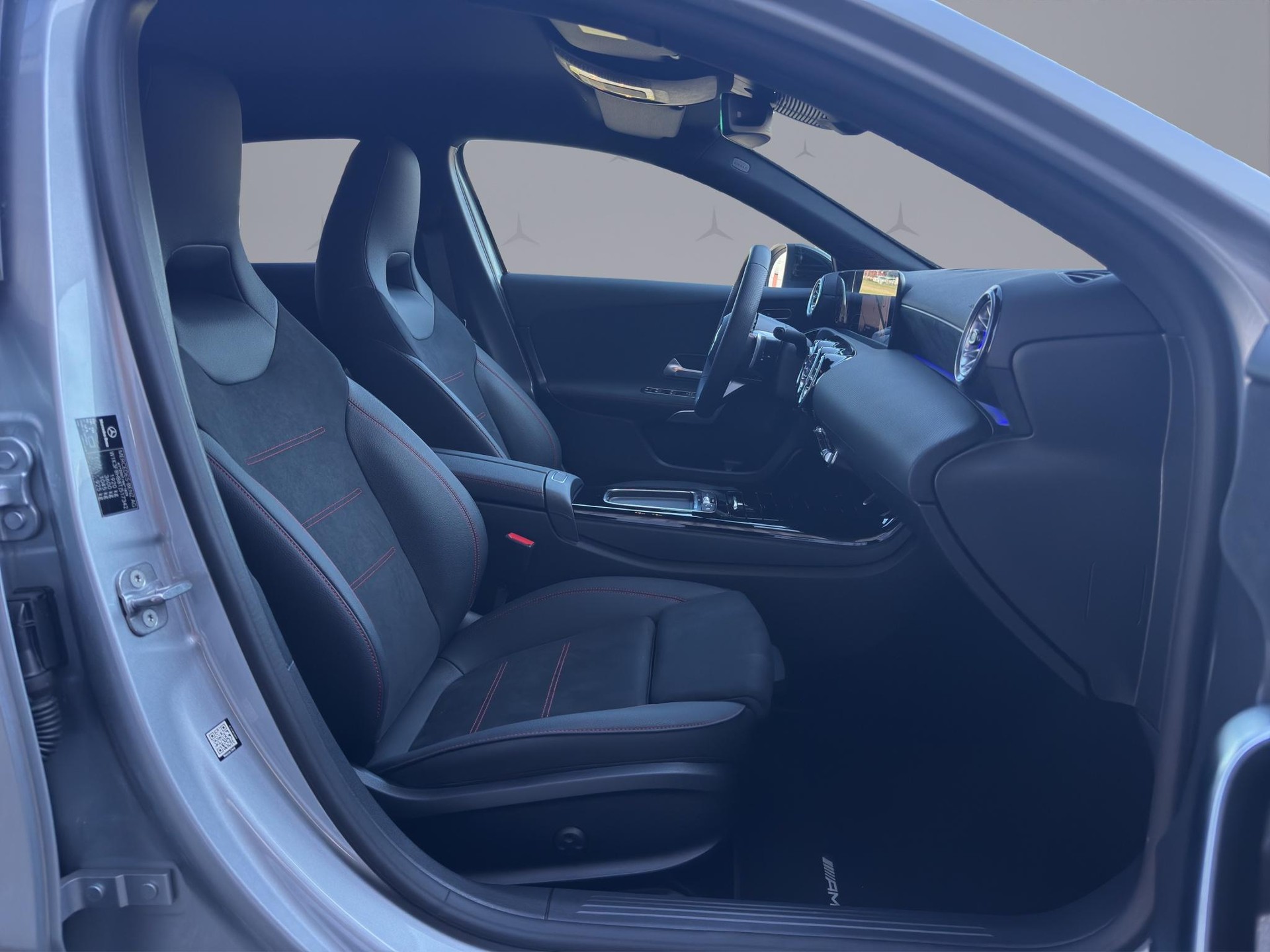 MERCEDES-BENZ A 200 Night Star AMG Line - 14