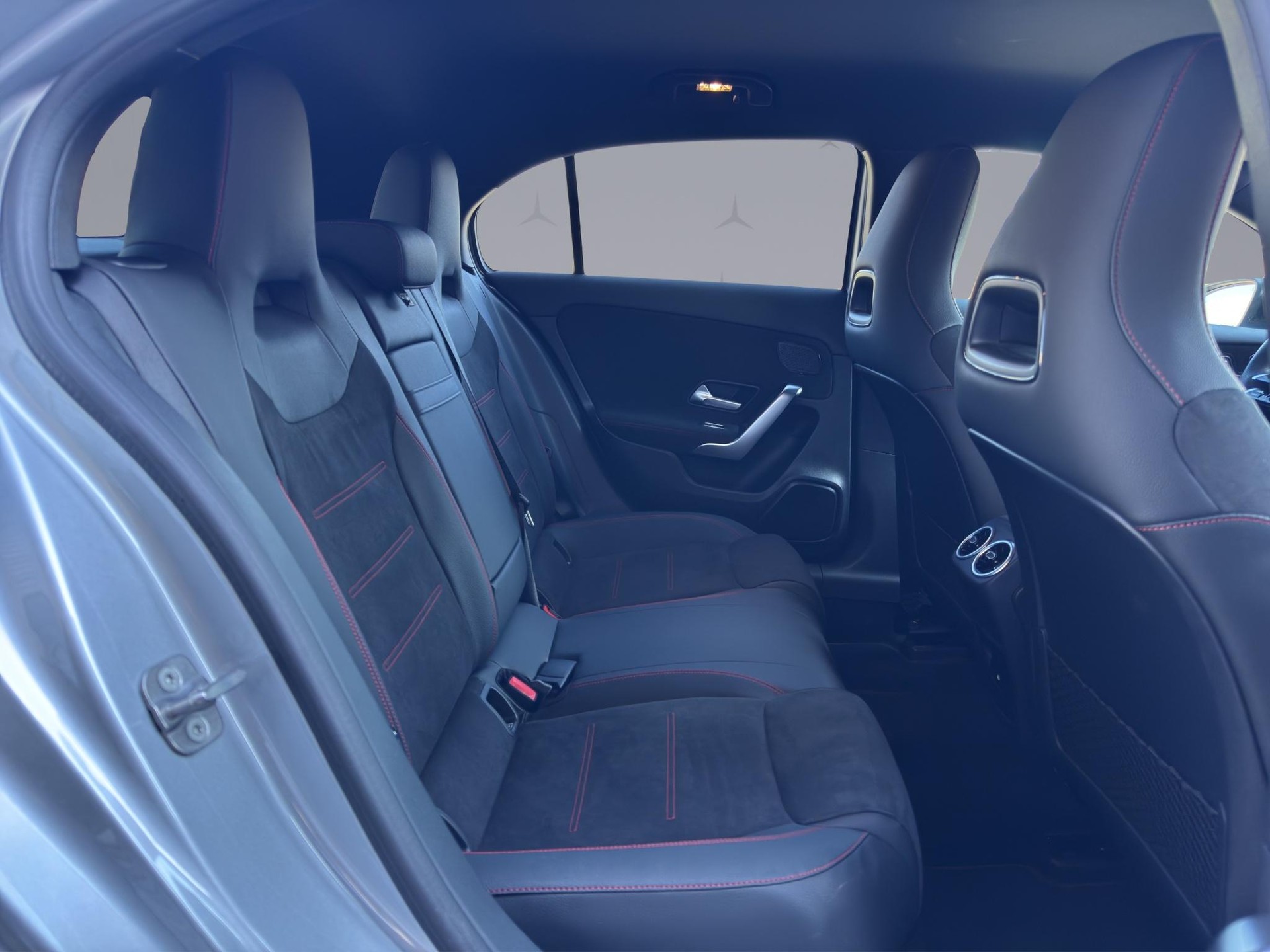 MERCEDES-BENZ A 200 Night Star AMG Line - 15