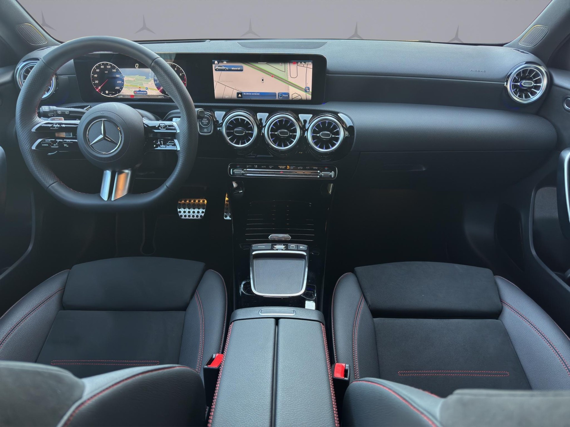 MERCEDES-BENZ A 200 Night Star AMG Line - 11