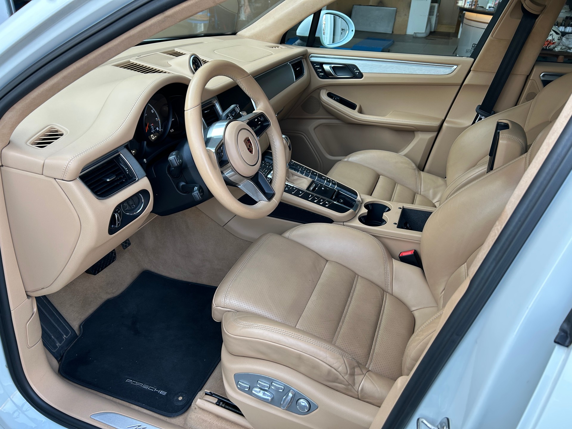PORSCHE Macan 3.6 V6 Turbo PDK " BVA DEFECTUEUX " VENDU DANS L'ETAT Tél 079 611 65 33 - 10