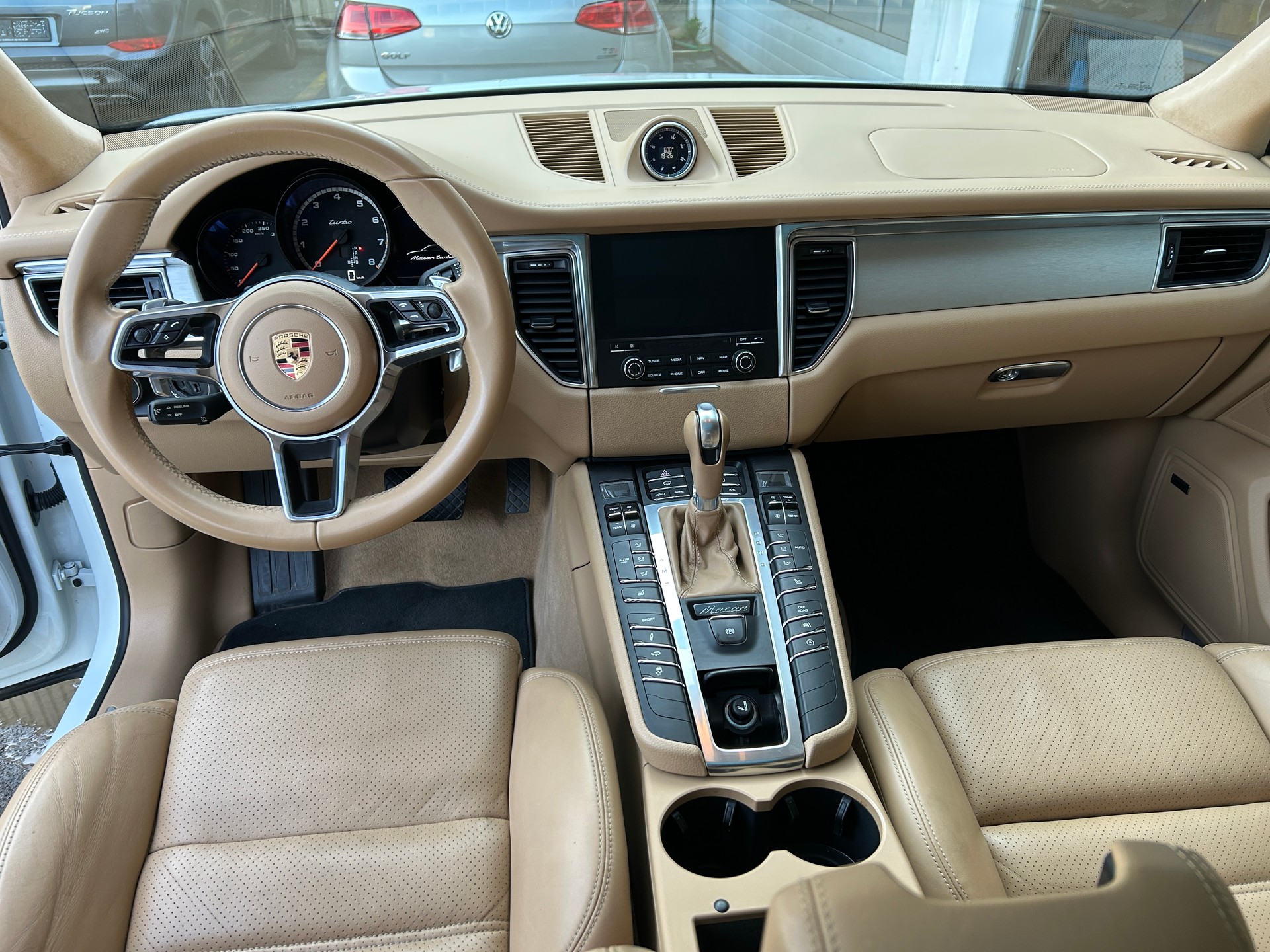 PORSCHE Macan 3.6 V6 Turbo PDK " BVA DEFECTUEUX " VENDU DANS L'ETAT Tél 079 611 65 33 - 11
