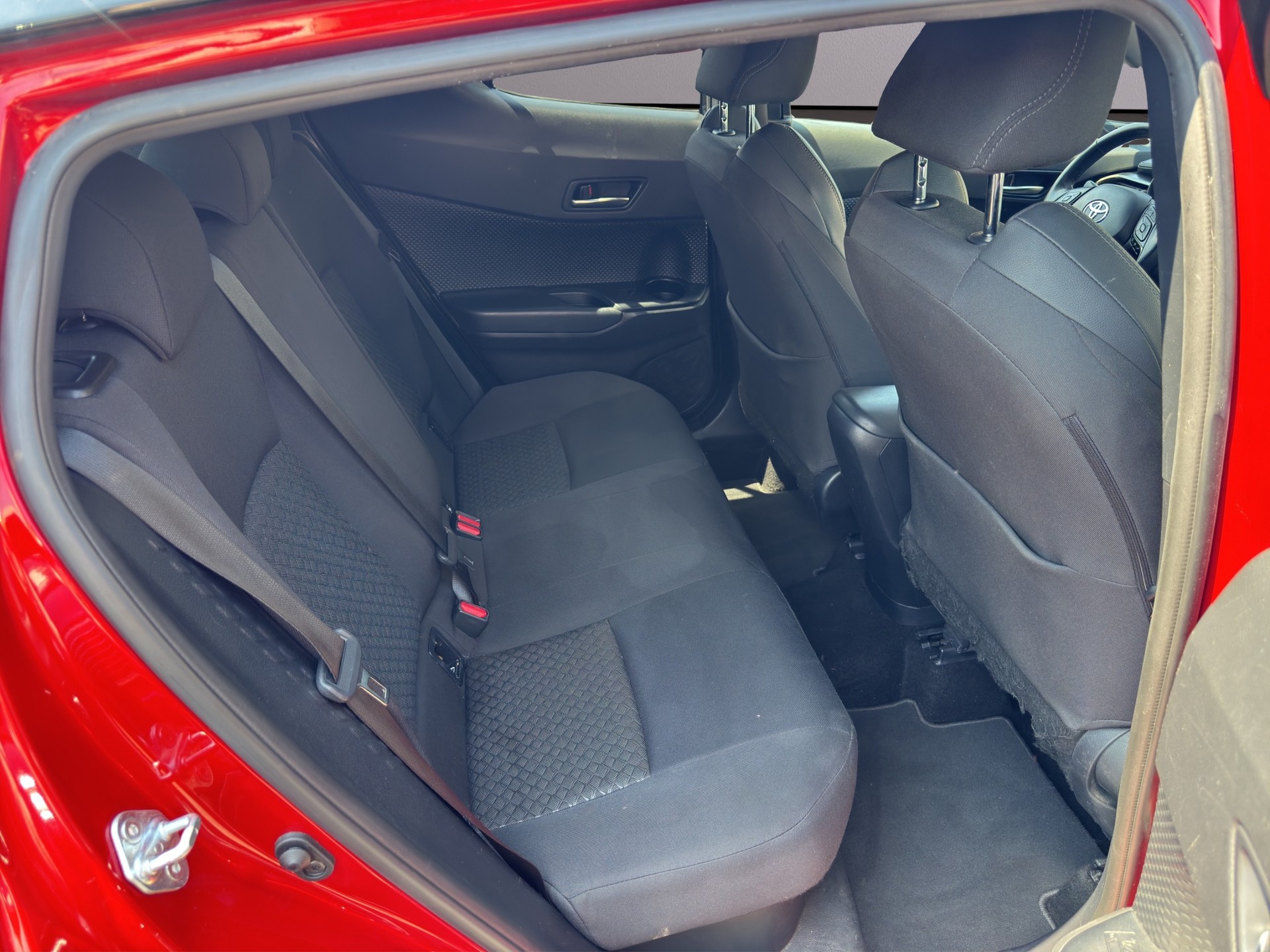 TOYOTA C-HR 1.8 HSD CVT Trend - 16