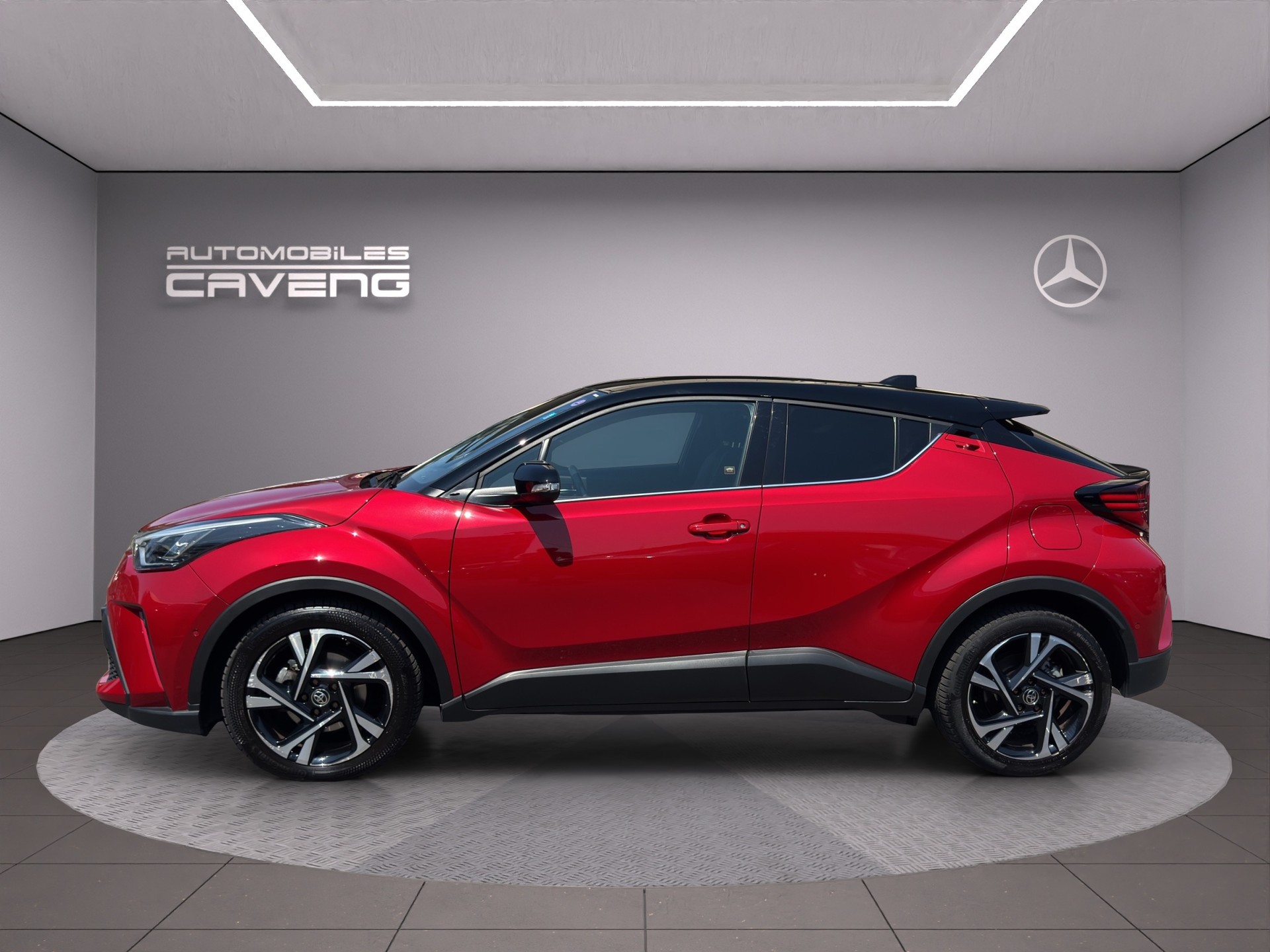 TOYOTA C-HR 1.8 HSD CVT Trend - 2