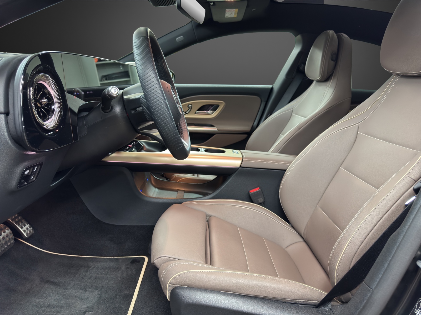 MERCEDES-BENZ CLA 350+ 85 kWh EQ - 10