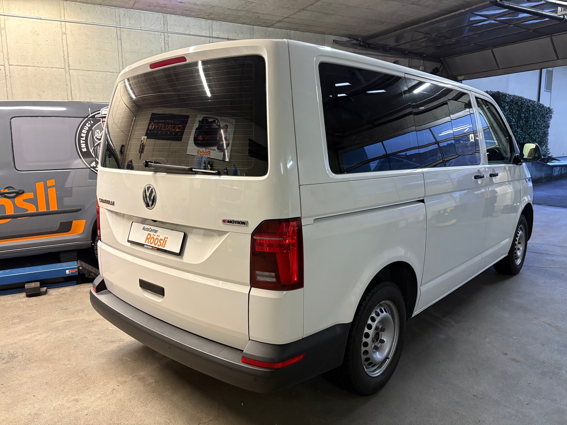 VW T6.1 Caravelle 2.0 TDI Comfortline 4Motion - 14