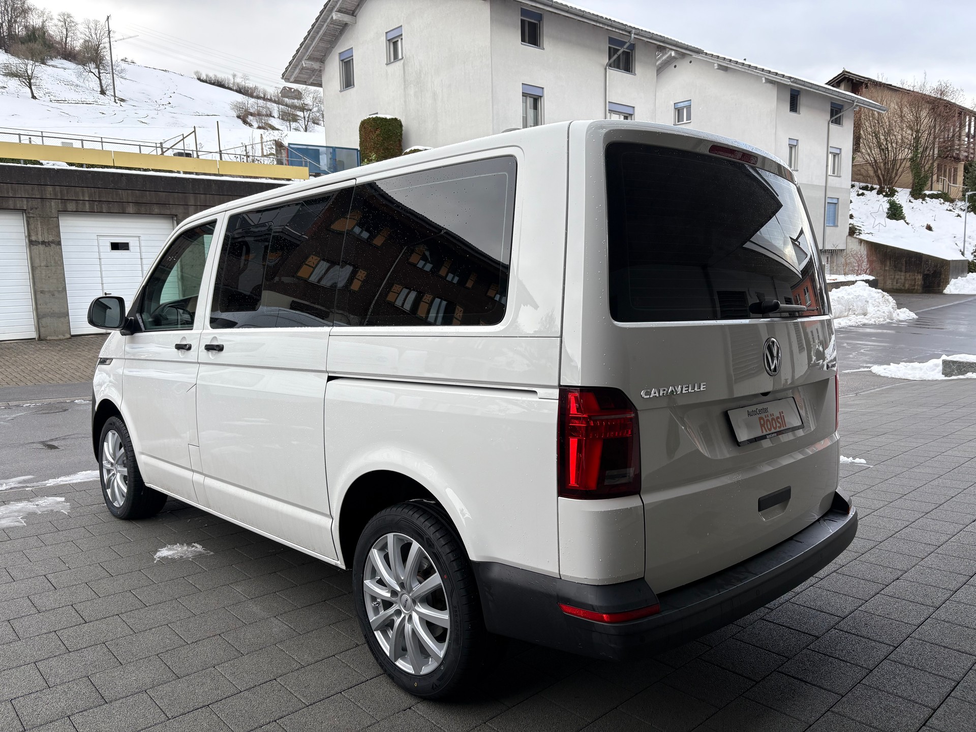 VW T6.1 Caravelle 2.0 TDI Comfortline 4Motion - 3