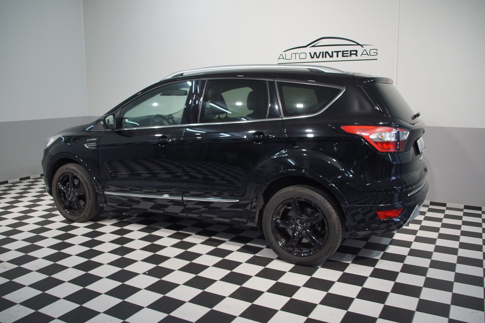 FORD Kuga 2.0 TDCi Vignale 4WD PowerShift - 8