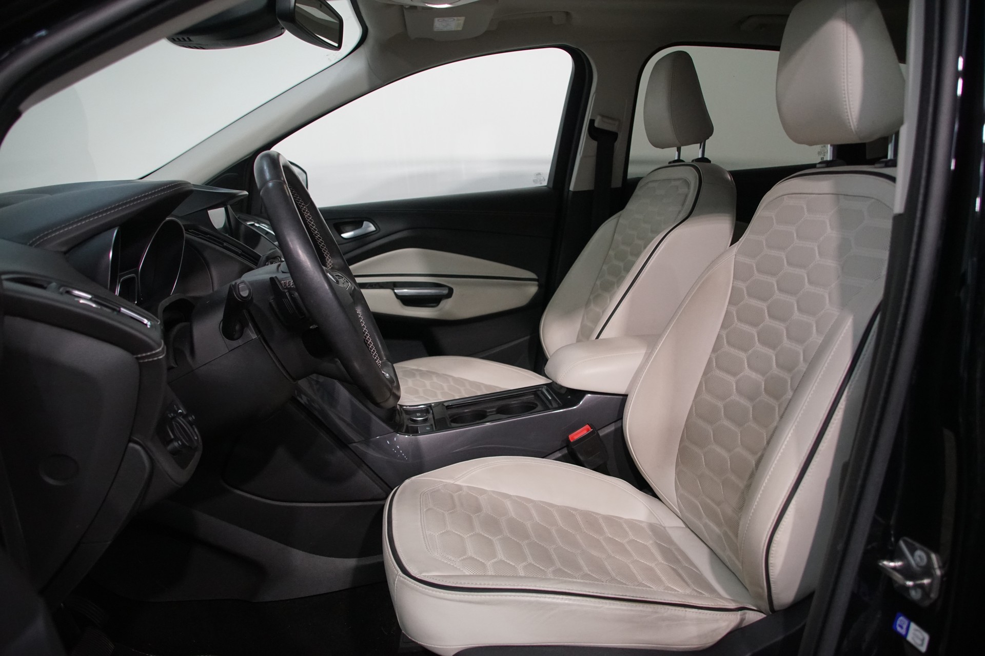 FORD Kuga 2.0 TDCi Vignale 4WD PowerShift - 13