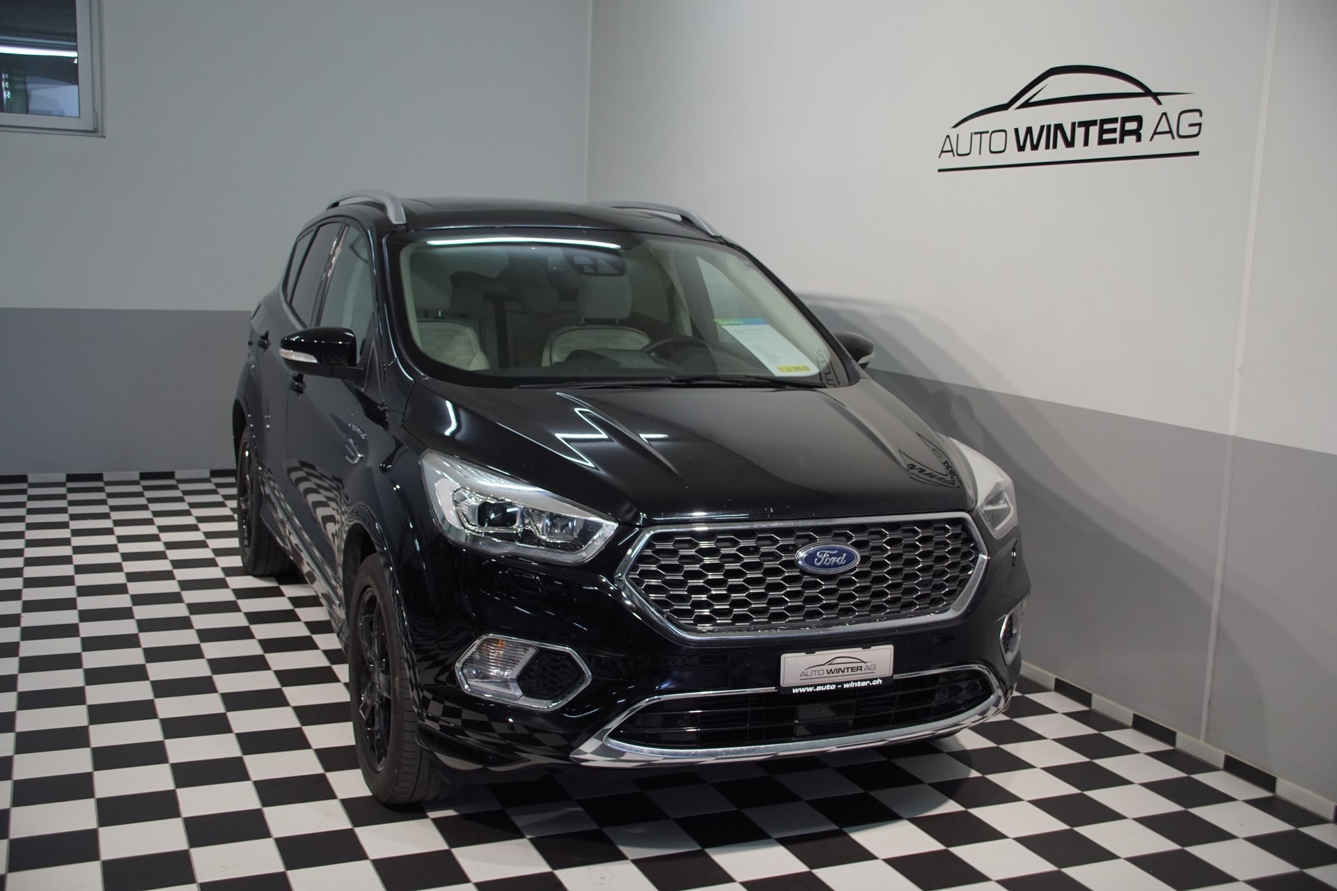 FORD Kuga 2.0 TDCi Vignale 4WD PowerShift - 4