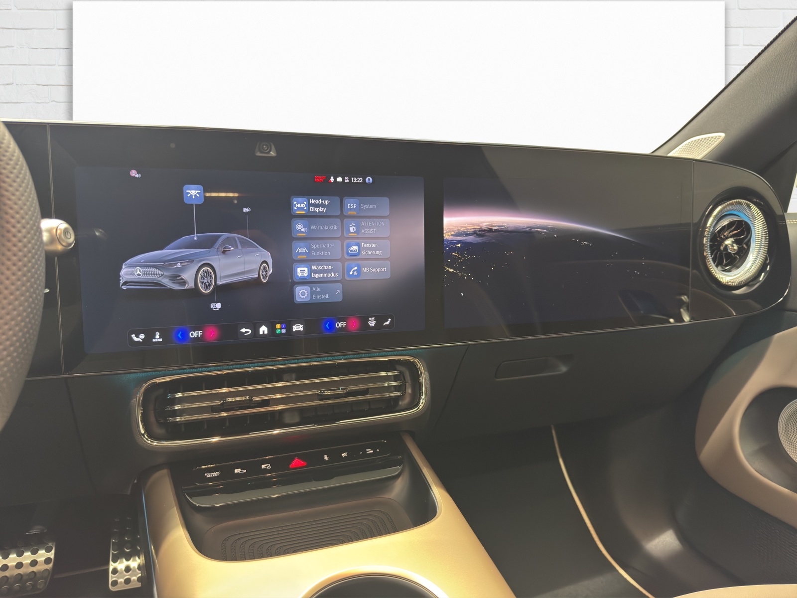 MERCEDES-BENZ CLA 350 AMG Line 4Matic EQ Technology - 9