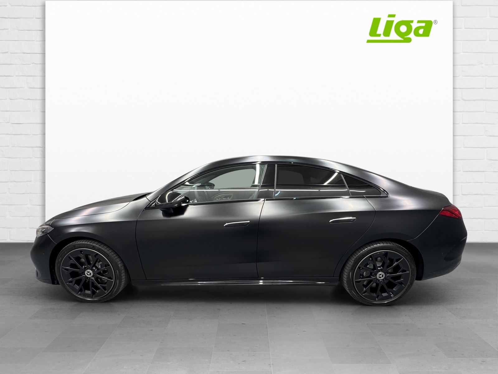 MERCEDES-BENZ CLA 350 AMG Line 4Matic EQ Technology - 3