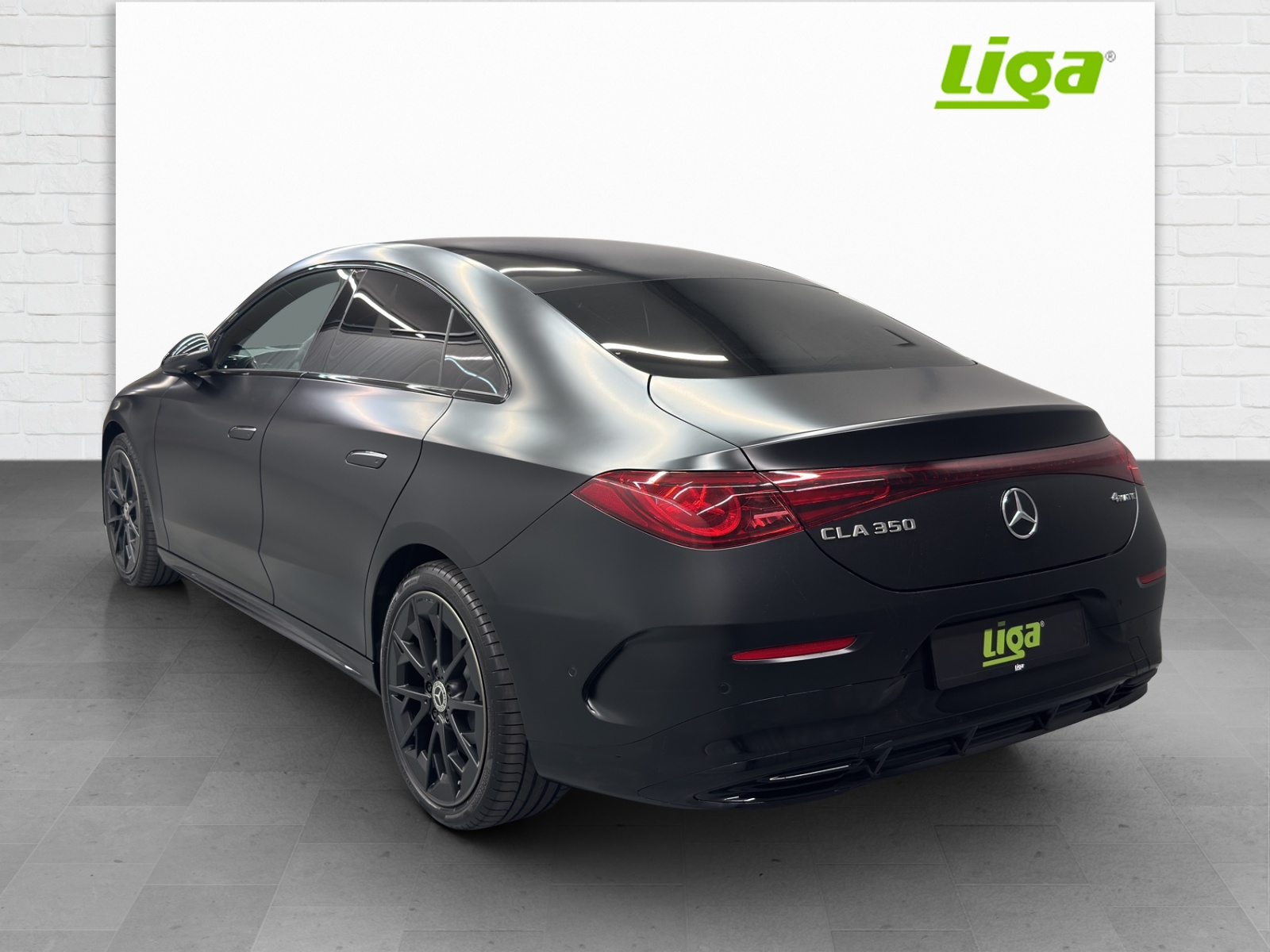 MERCEDES-BENZ CLA 350 AMG Line 4Matic EQ Technology - 4