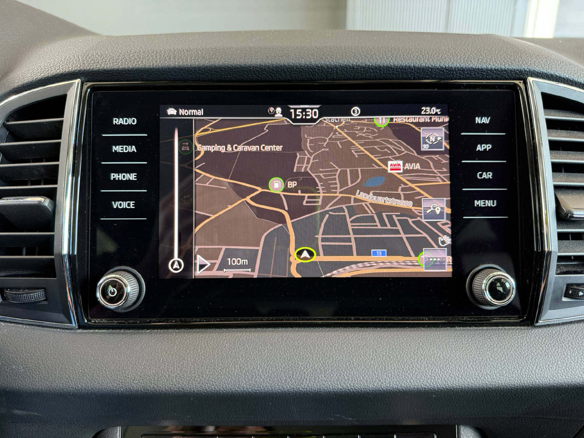 SKODA Karoq 2.0 TDI Ambition 4×4 DSG-12