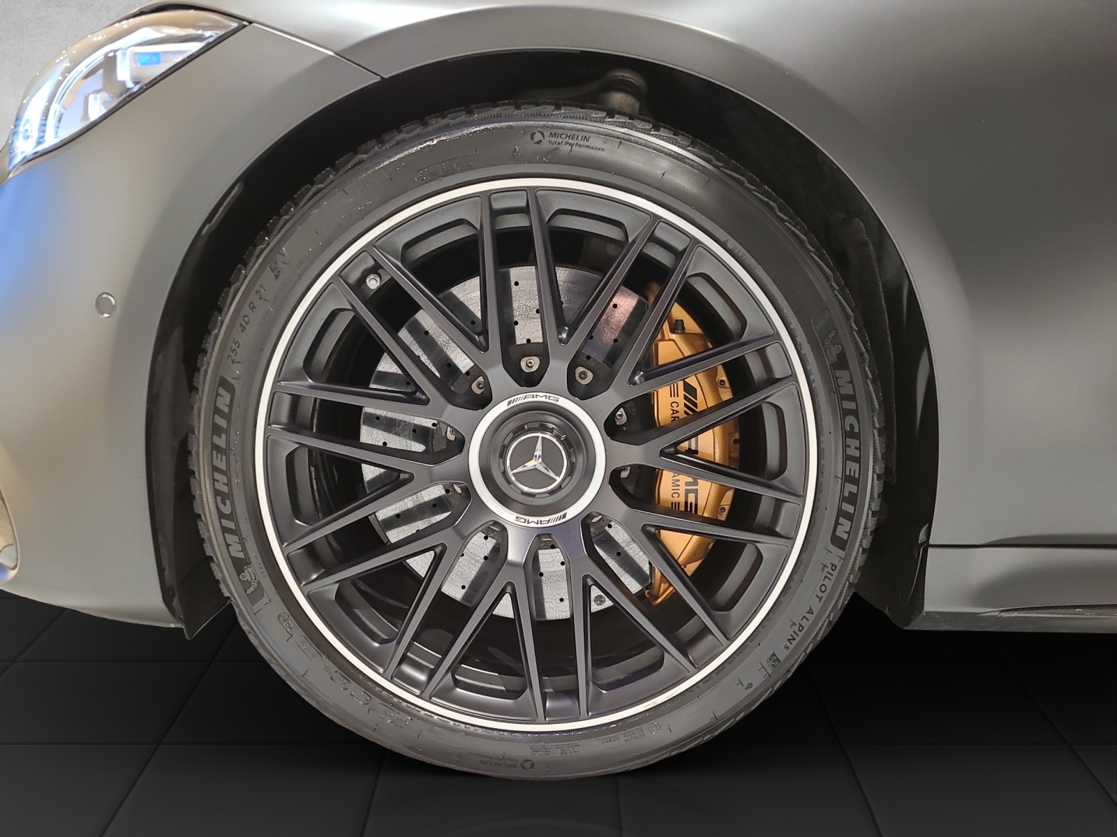 MERCEDES-BENZ S 63 AMG E Performance - 10