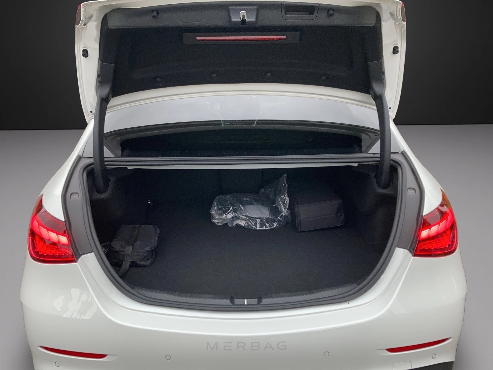 MERCEDES-BENZ C 400e 4Matic AMG Line - 12