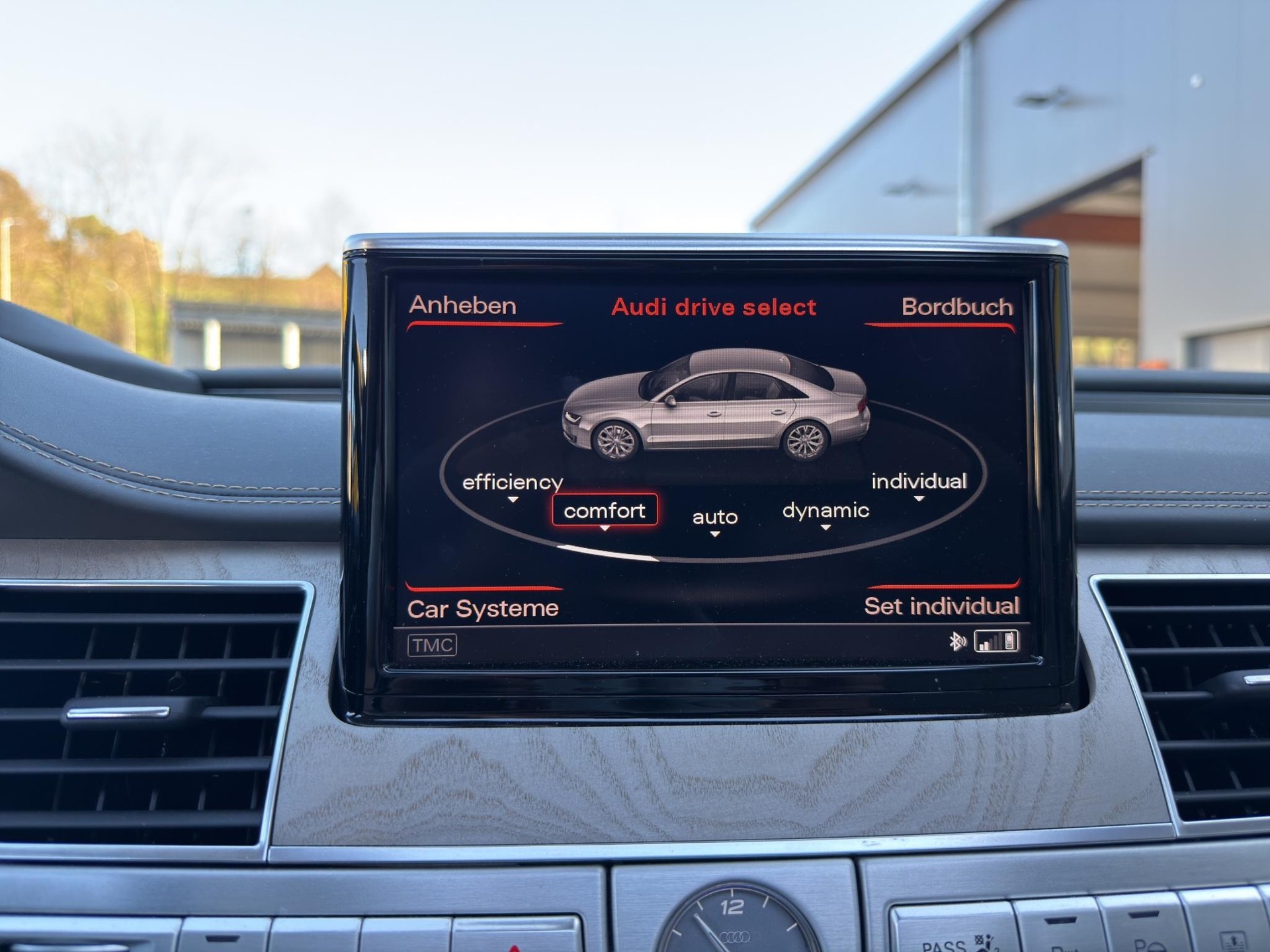 AUDI S8 4.0 V8 TFSI quattro T-Tronic - 30