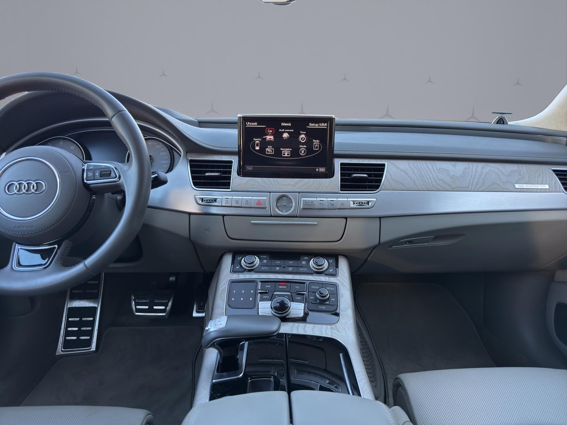 AUDI S8 4.0 V8 TFSI quattro T-Tronic - 15