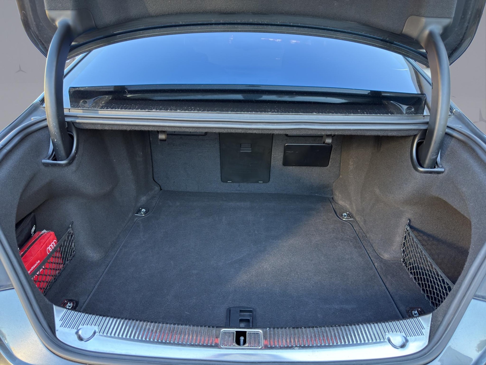 AUDI S8 4.0 V8 TFSI quattro T-Tronic - 19