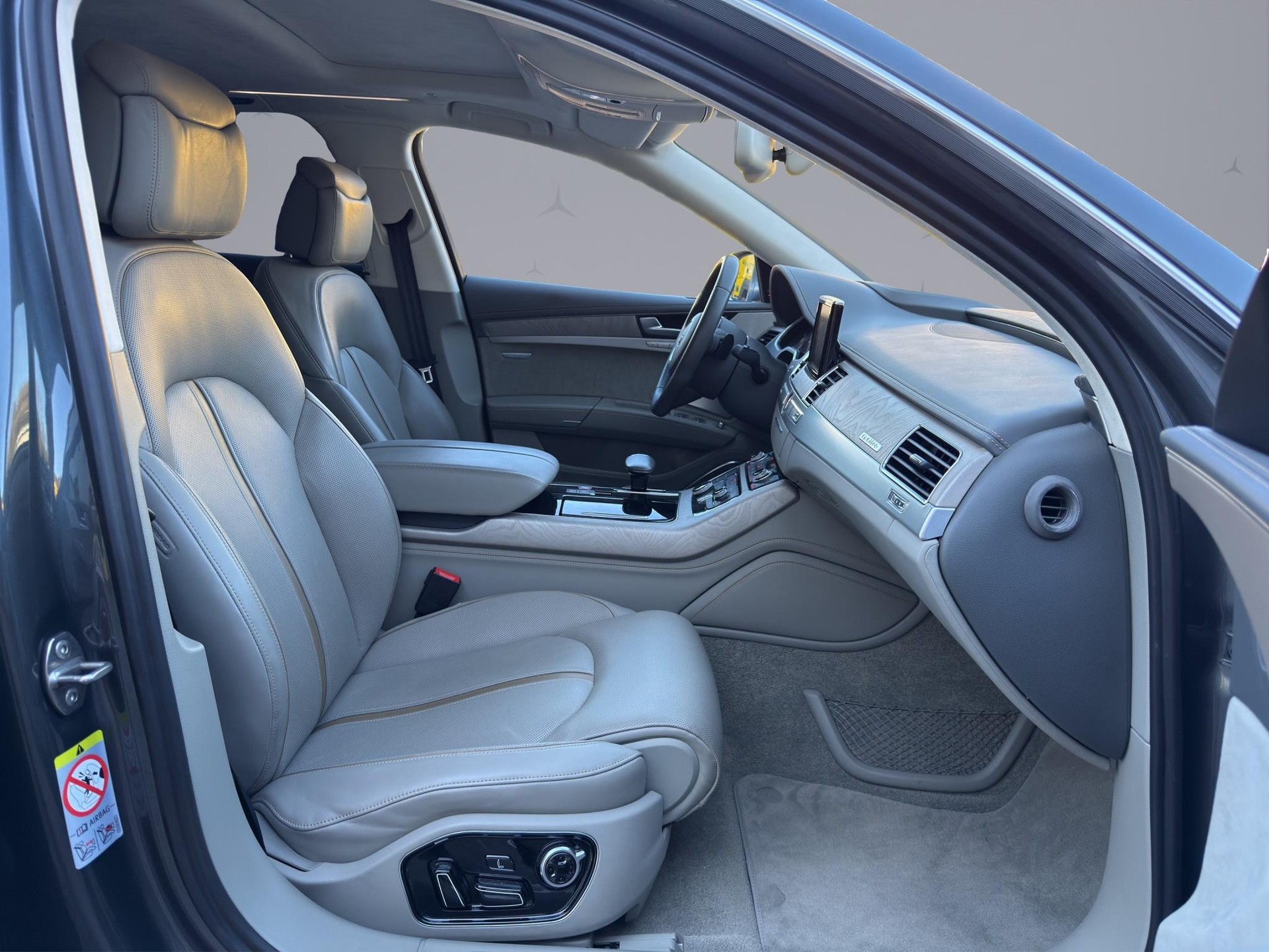 AUDI S8 4.0 V8 TFSI quattro T-Tronic - 17