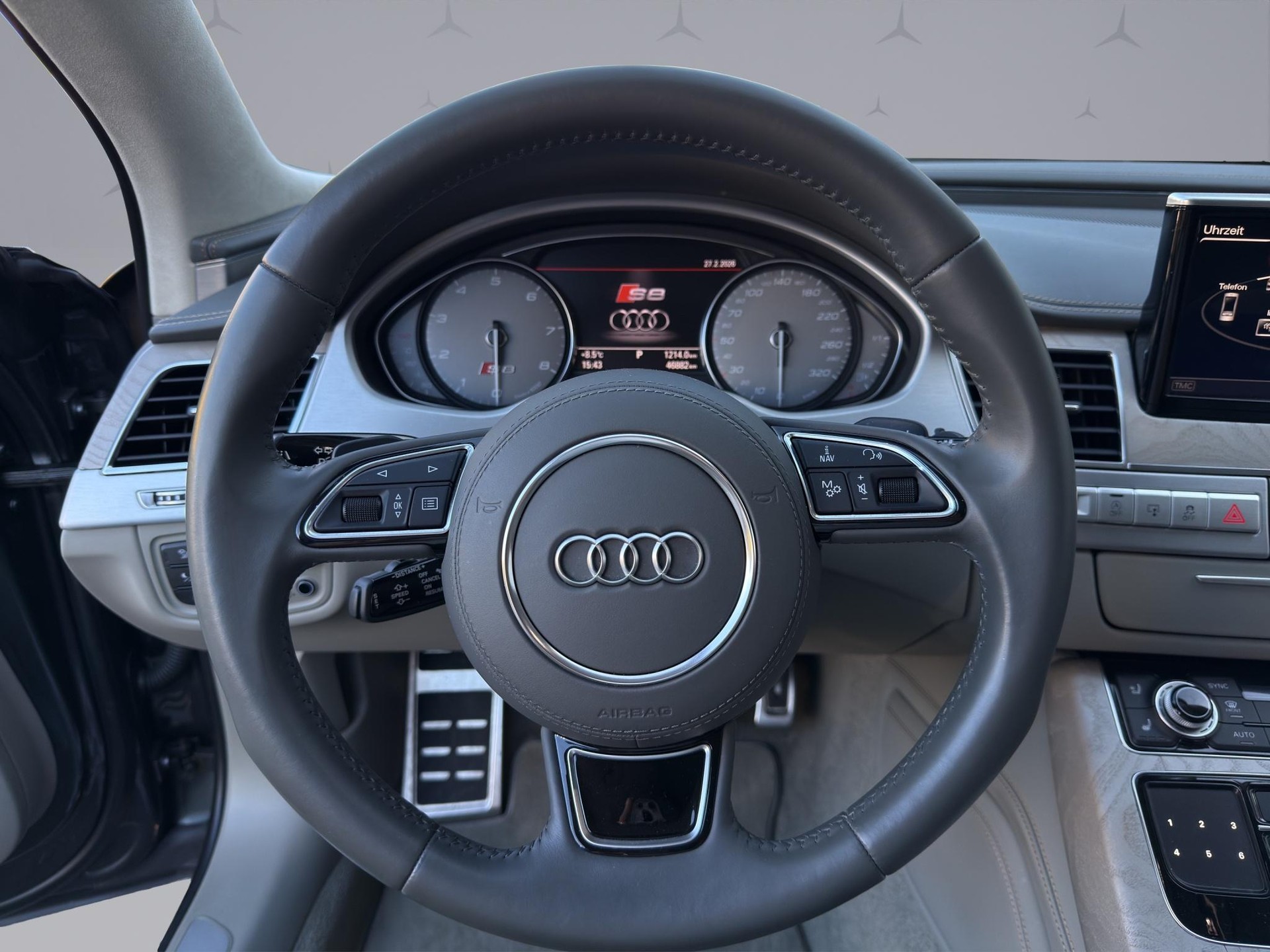 AUDI S8 4.0 V8 TFSI quattro T-Tronic - 11