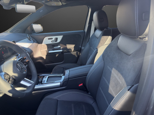 MERCEDES-BENZ GLA 220d 4Matic 8G-DCT - 6