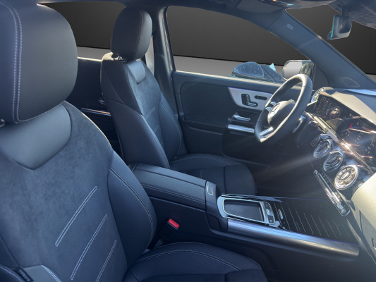 MERCEDES-BENZ GLA 220d 4Matic 8G-DCT - 7