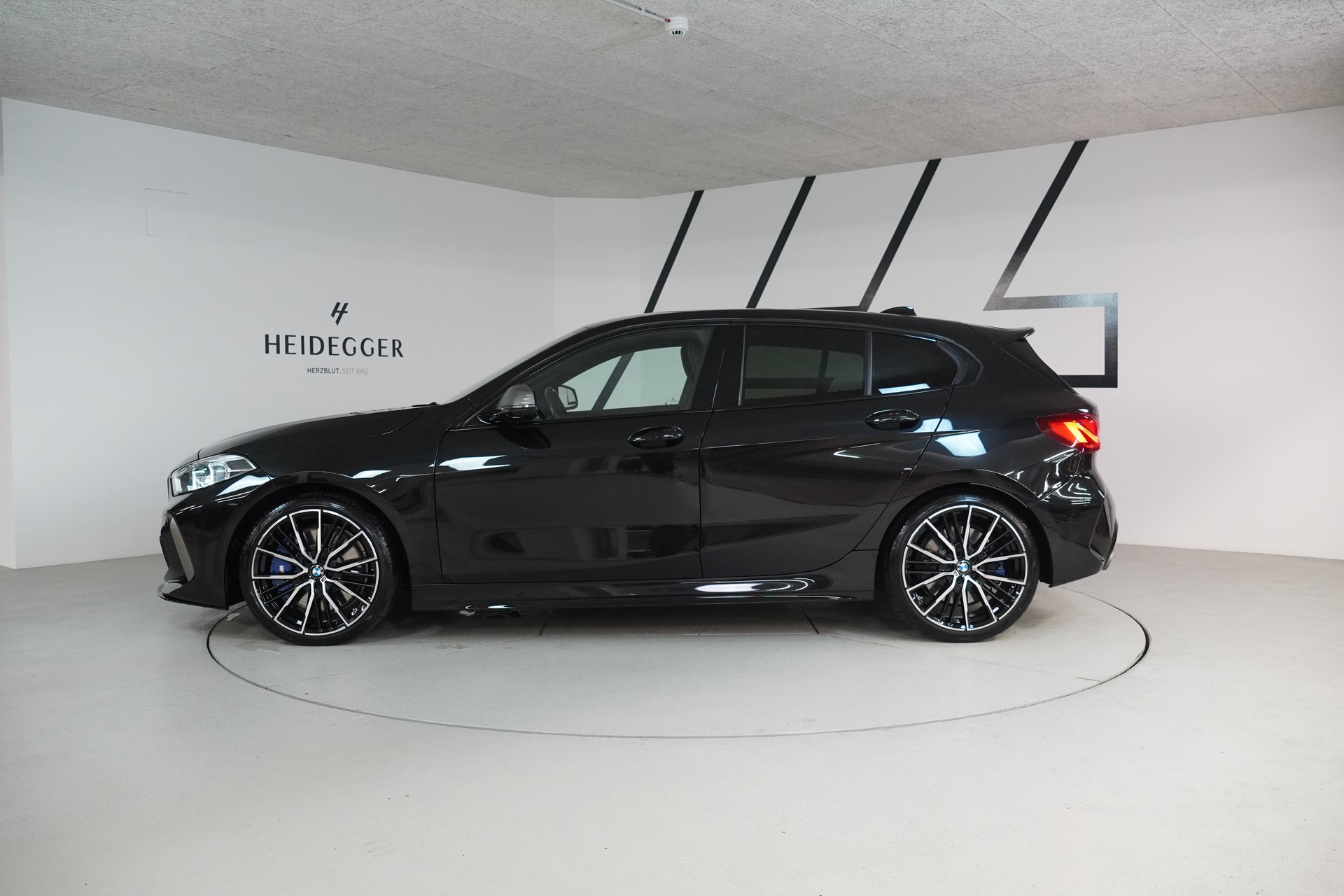 BMW M135i xDrive Steptronic - 4