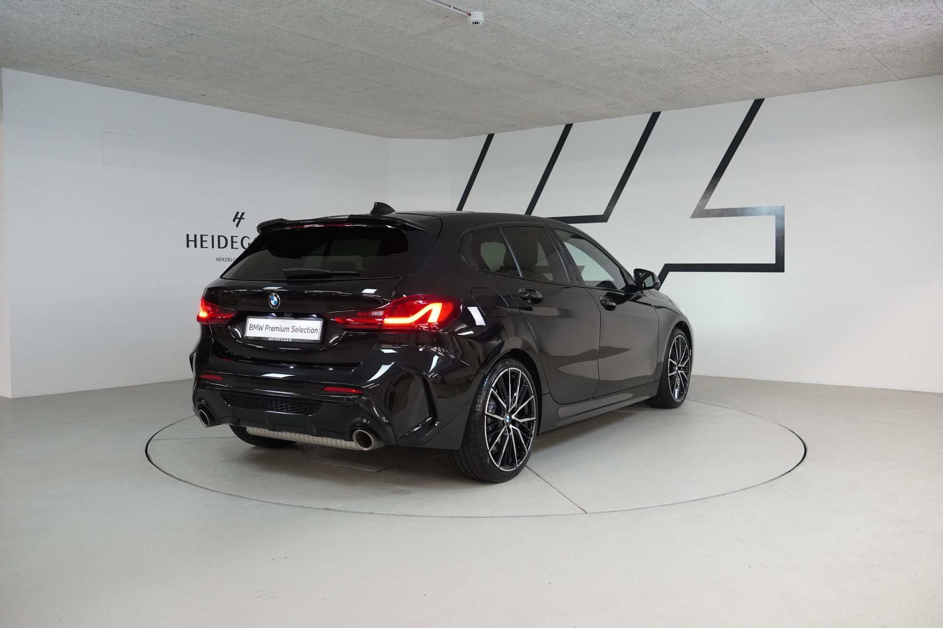 BMW M135i xDrive Steptronic - 7