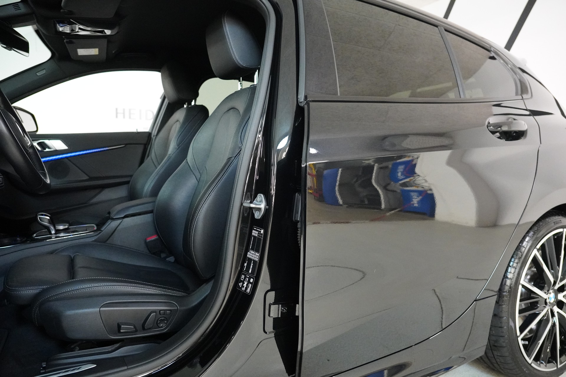 BMW M135i xDrive Steptronic - 11