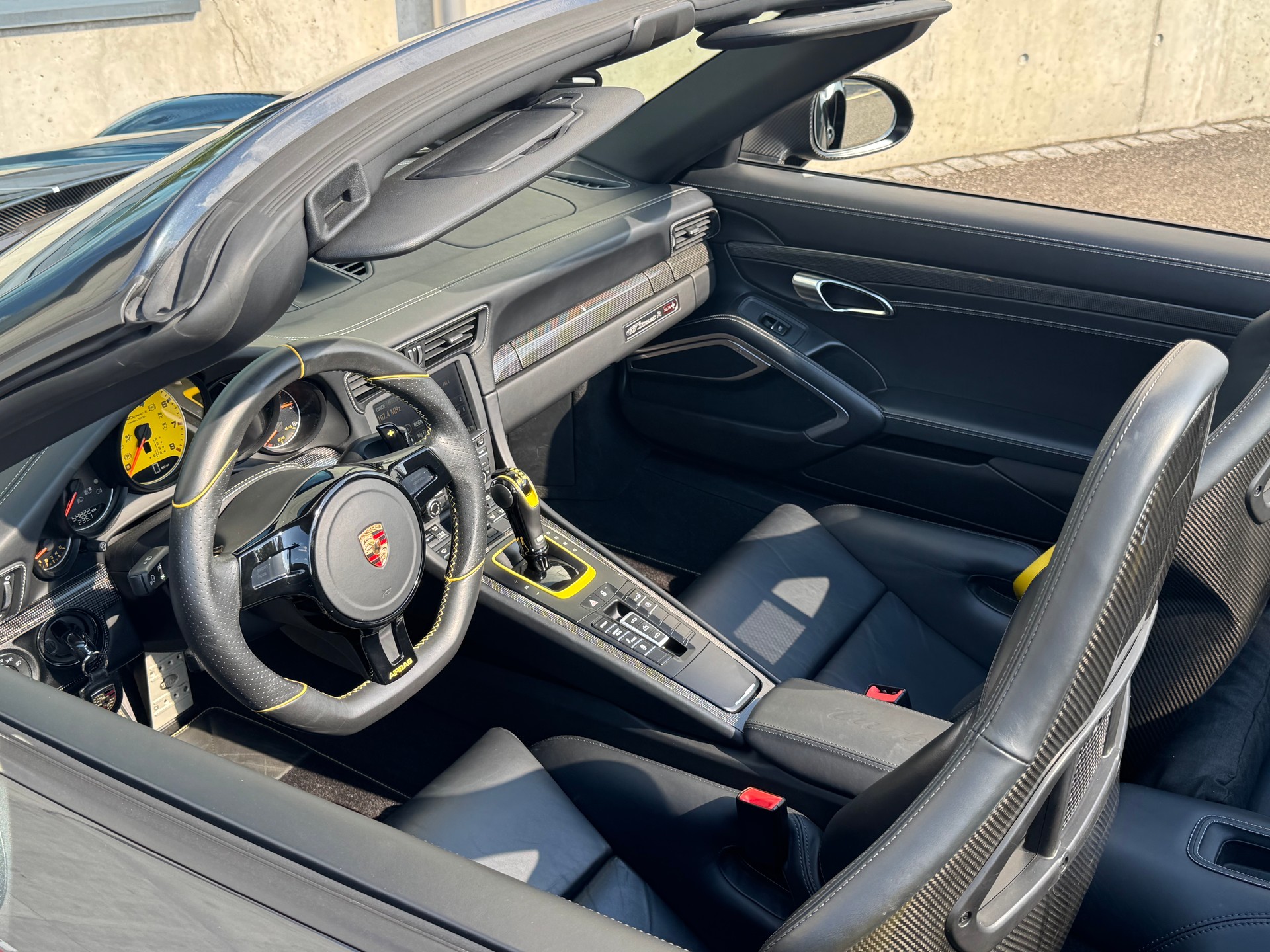 PORSCHE 911 Turbo S Cabrio TECHART GTstreet R 1 OF 1 - 5