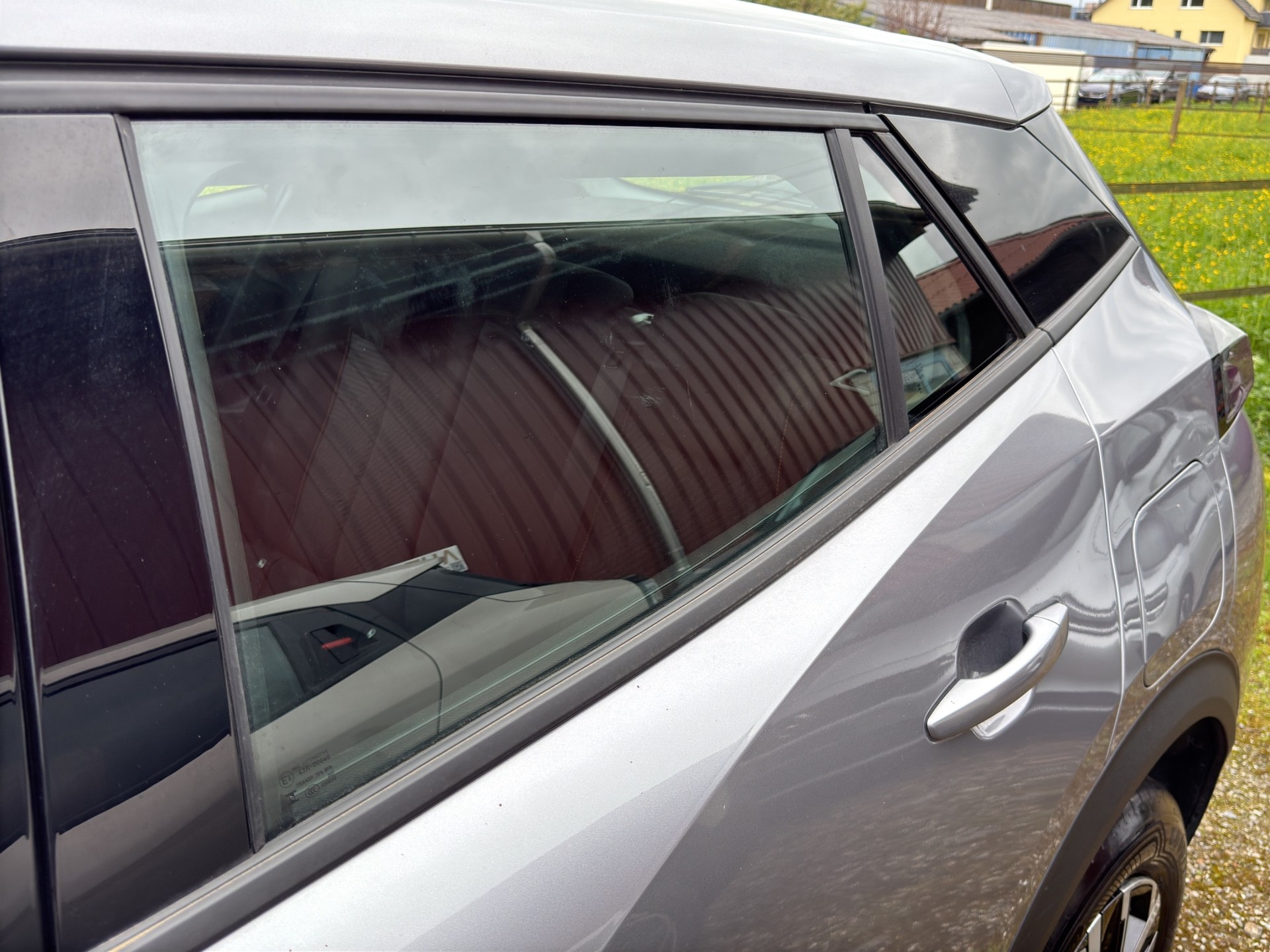 PEUGEOT 2008 1.2 Hybrid 145 Style - 52