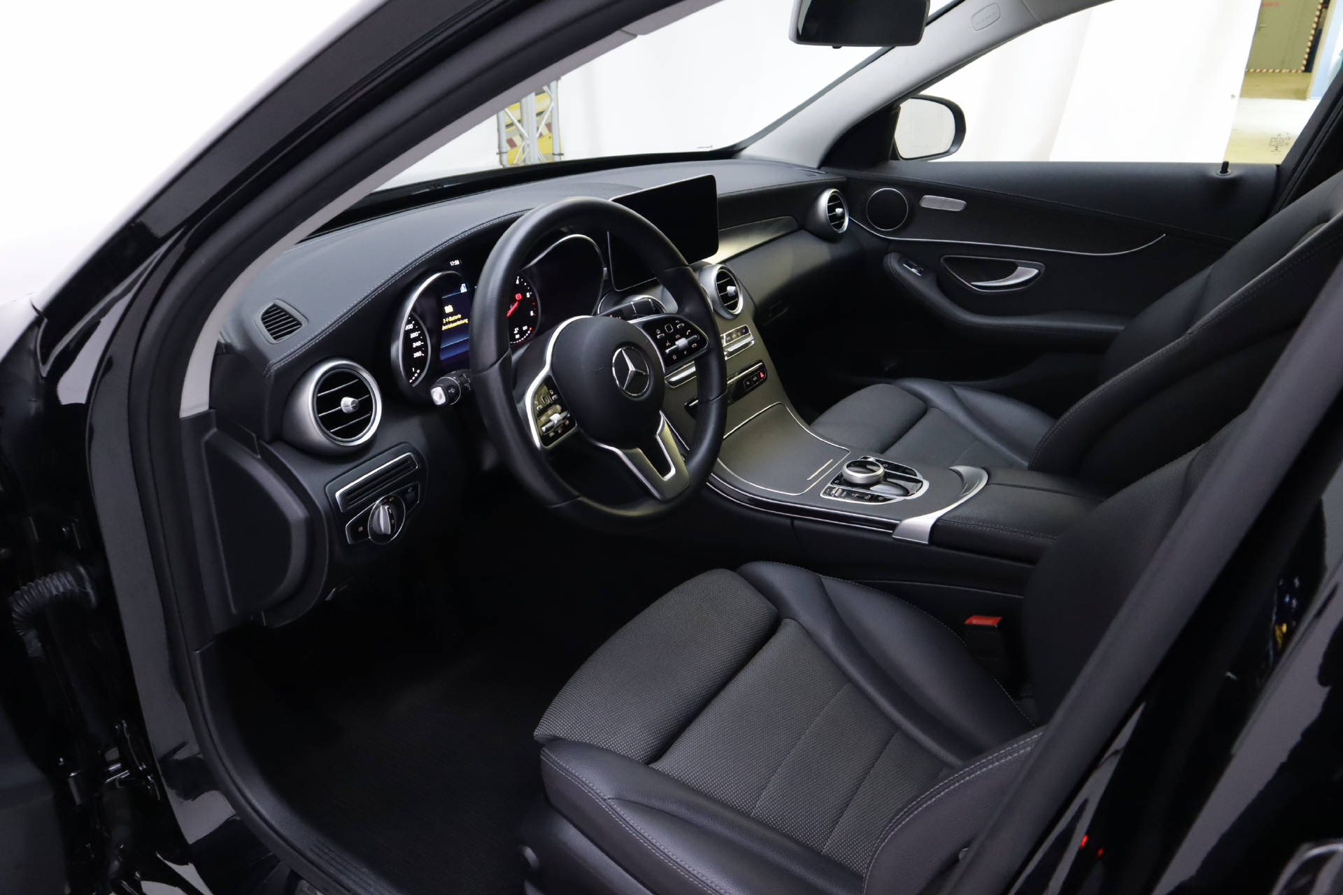 MERCEDES-BENZ C 220 d AMG Line Kombi-4