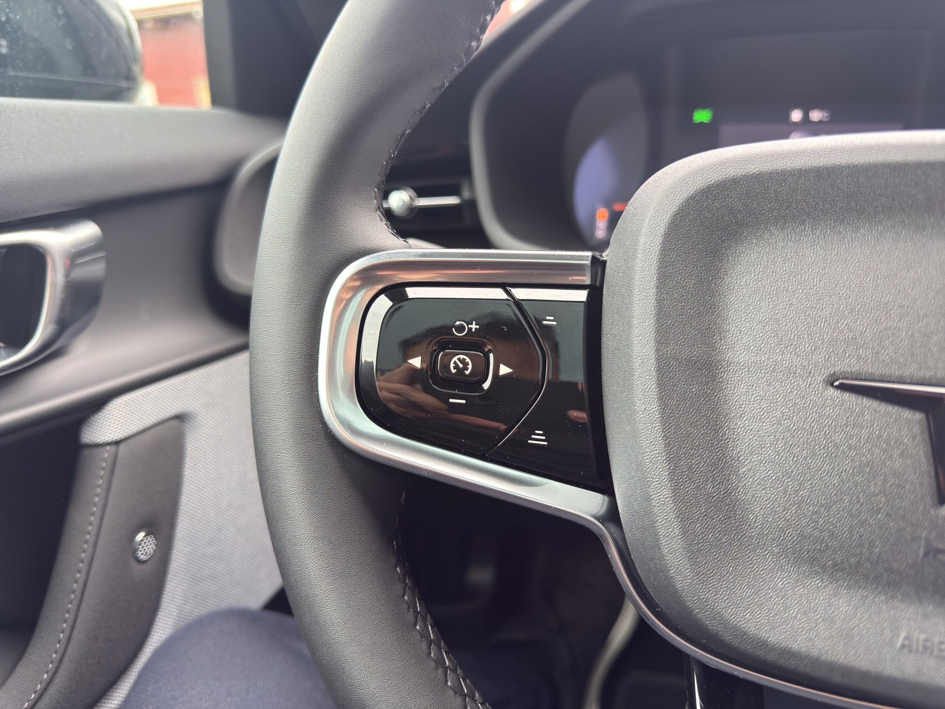 POLESTAR Polestar 2 Long Range Dual Plus Pack 82 kWh - 25