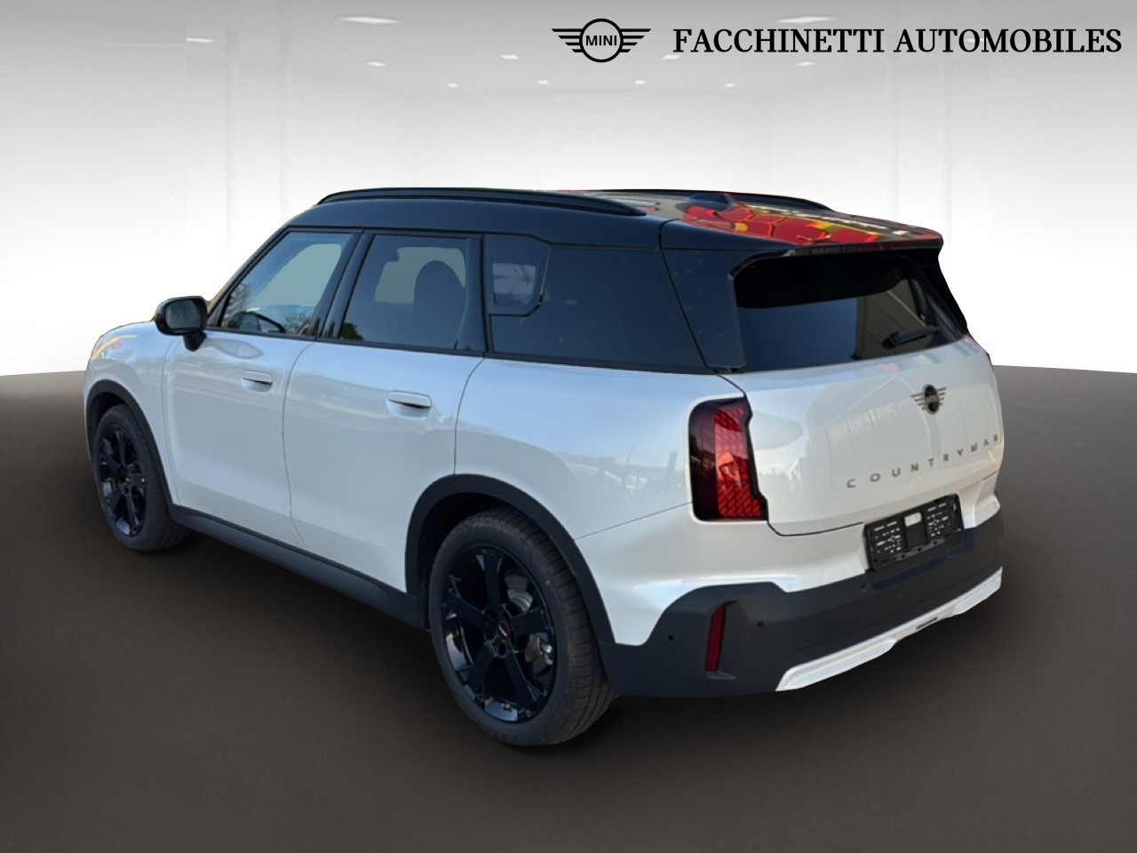 MINI MINI COUNTRYMAN E - 9