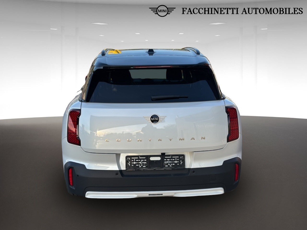 MINI MINI COUNTRYMAN E - 10