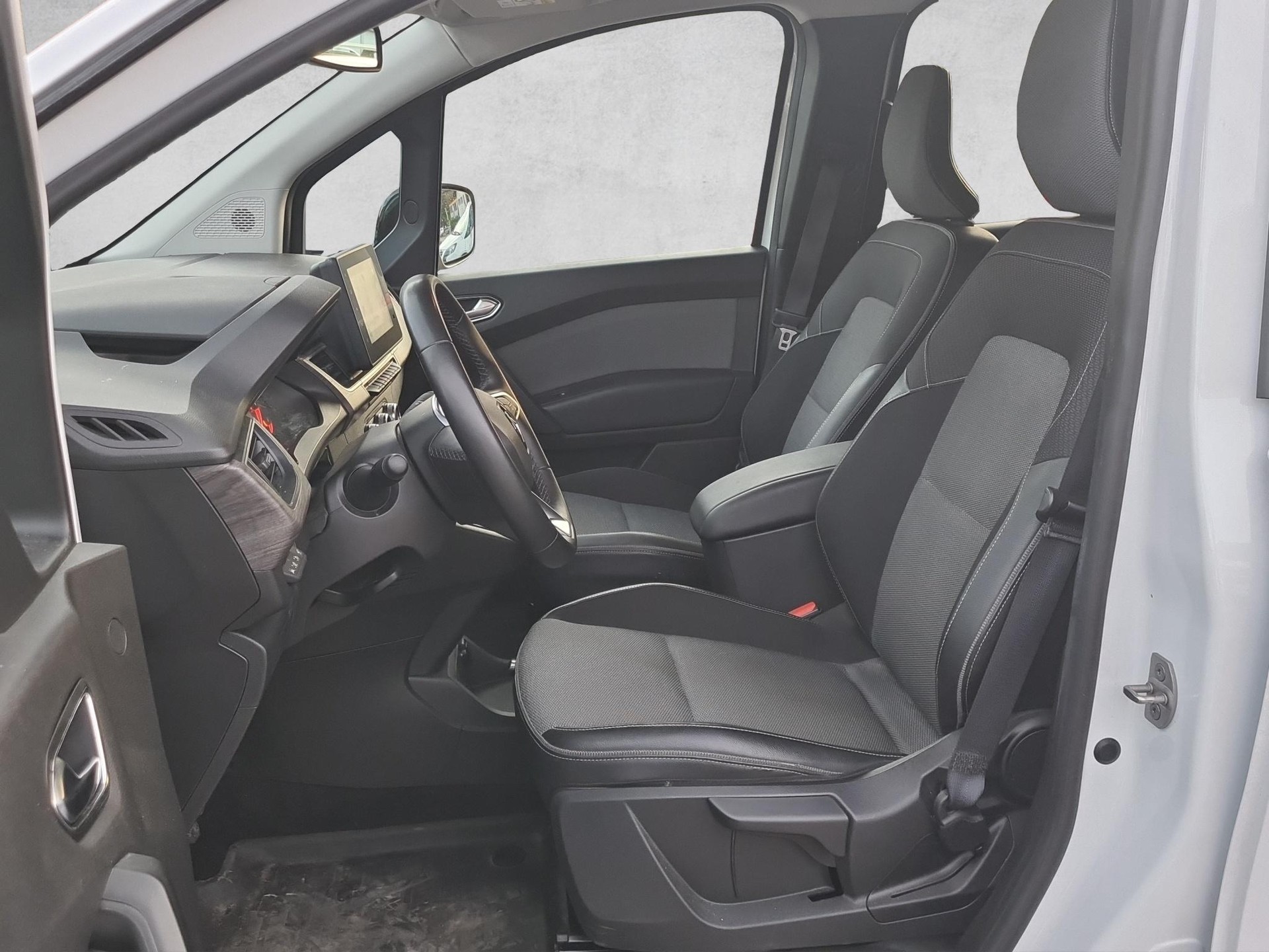 RENAULT Kangoo Kombi 1.3 TCe 130 Intens - 13