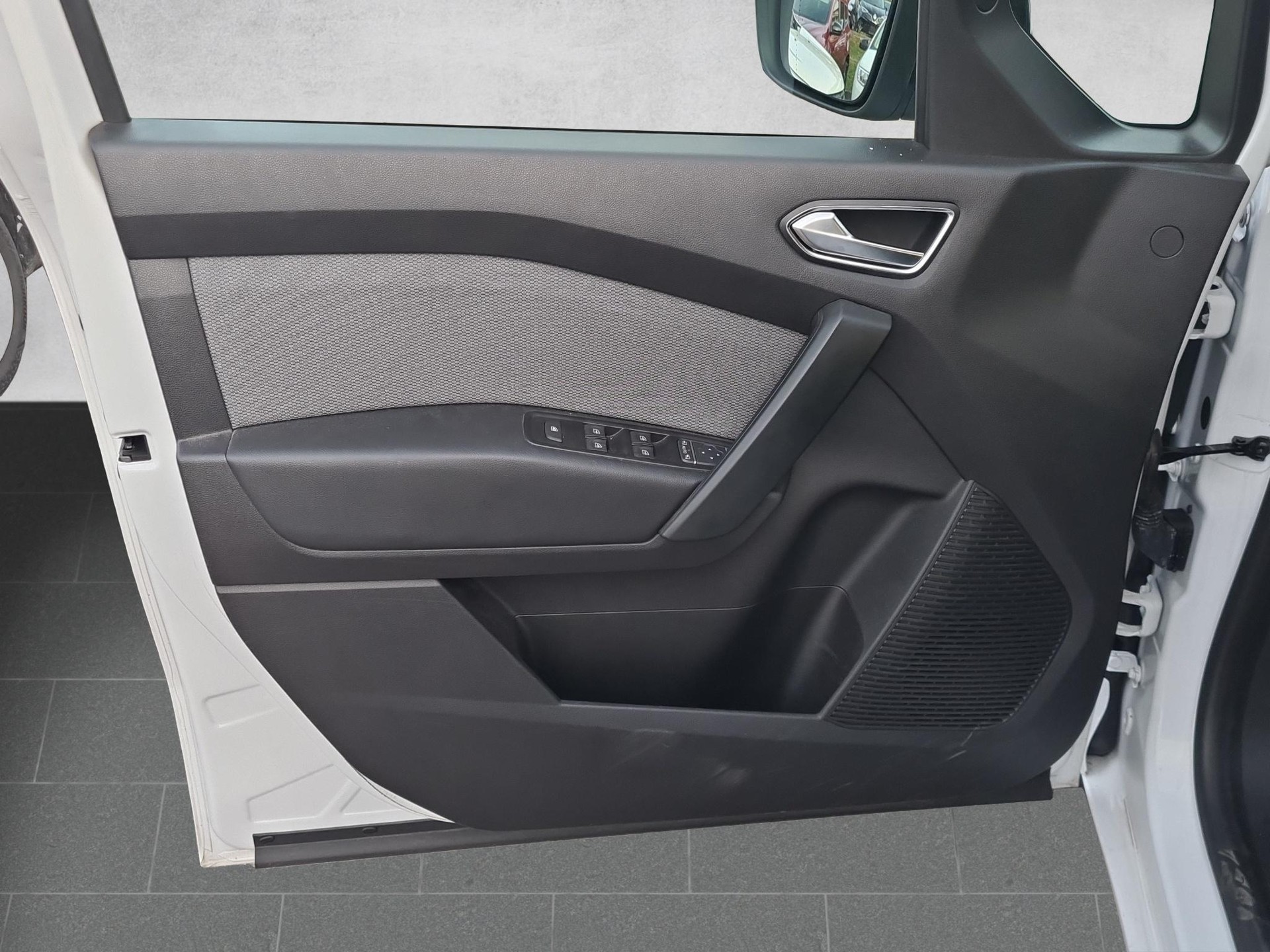 RENAULT Kangoo Kombi 1.3 TCe 130 Intens - 9