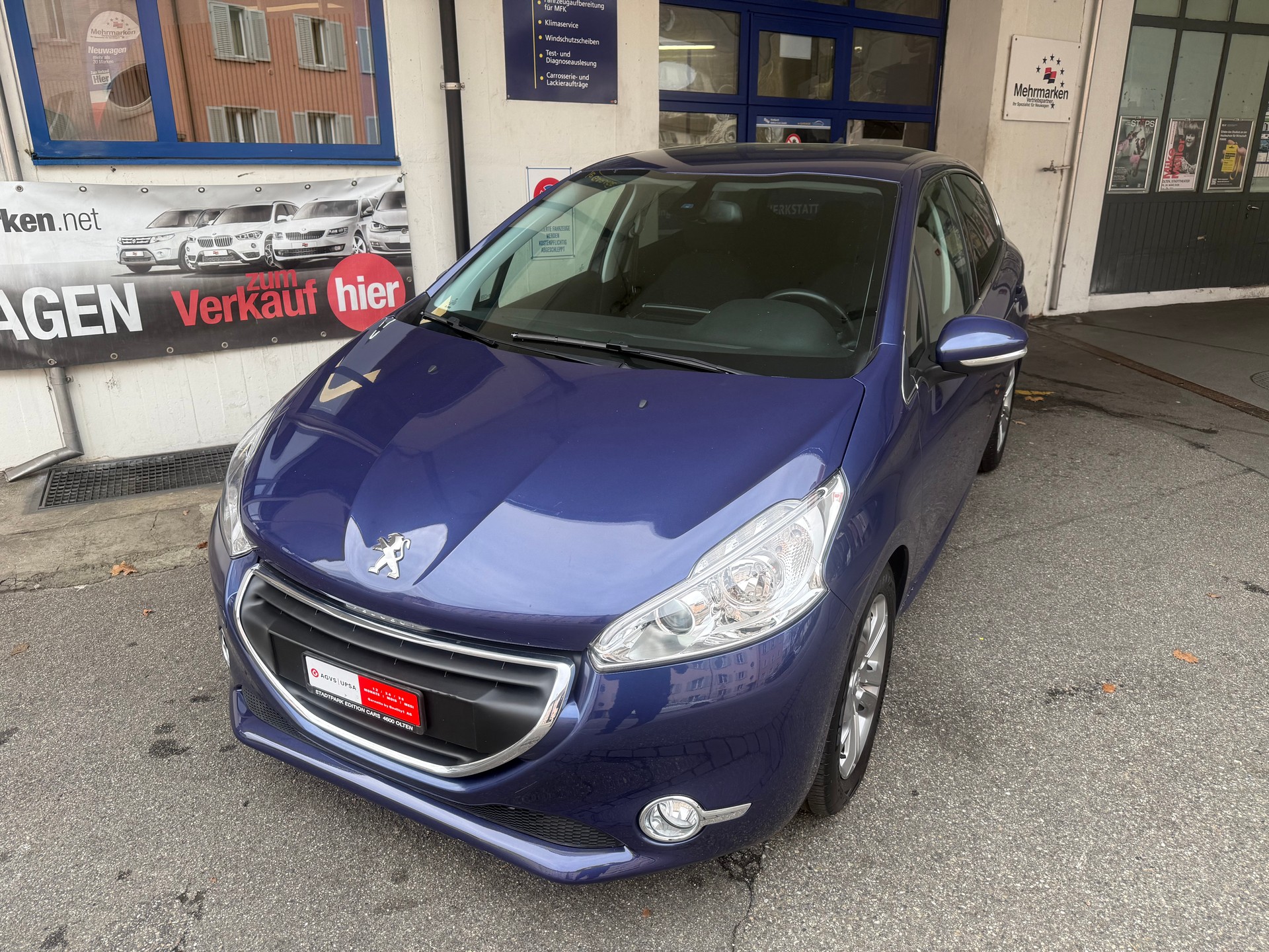 PEUGEOT 208 1.6 VTI Allure Automatik - 2