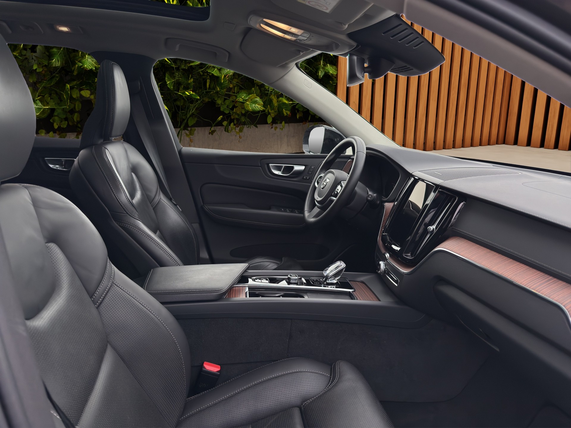 VOLVO XC60 2.0 T8 TE XCENTRIC eAWD - 16