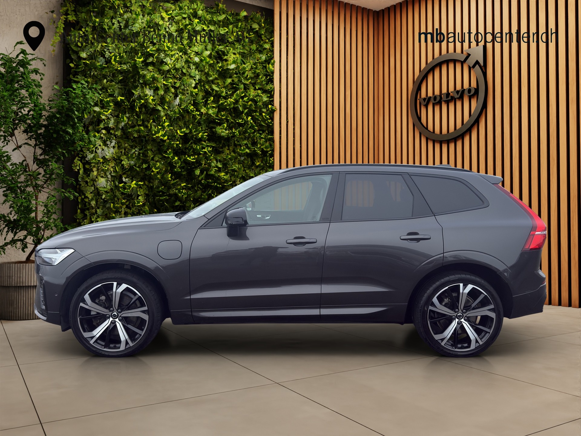VOLVO XC60 2.0 T8 TE XCENTRIC eAWD - 2