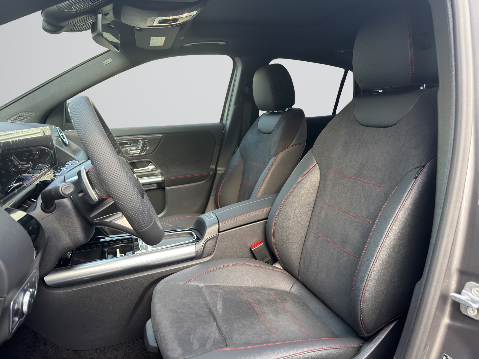 MERCEDES-BENZ GLA 220d 4Matic 8G-DCTSwiss Star - 11