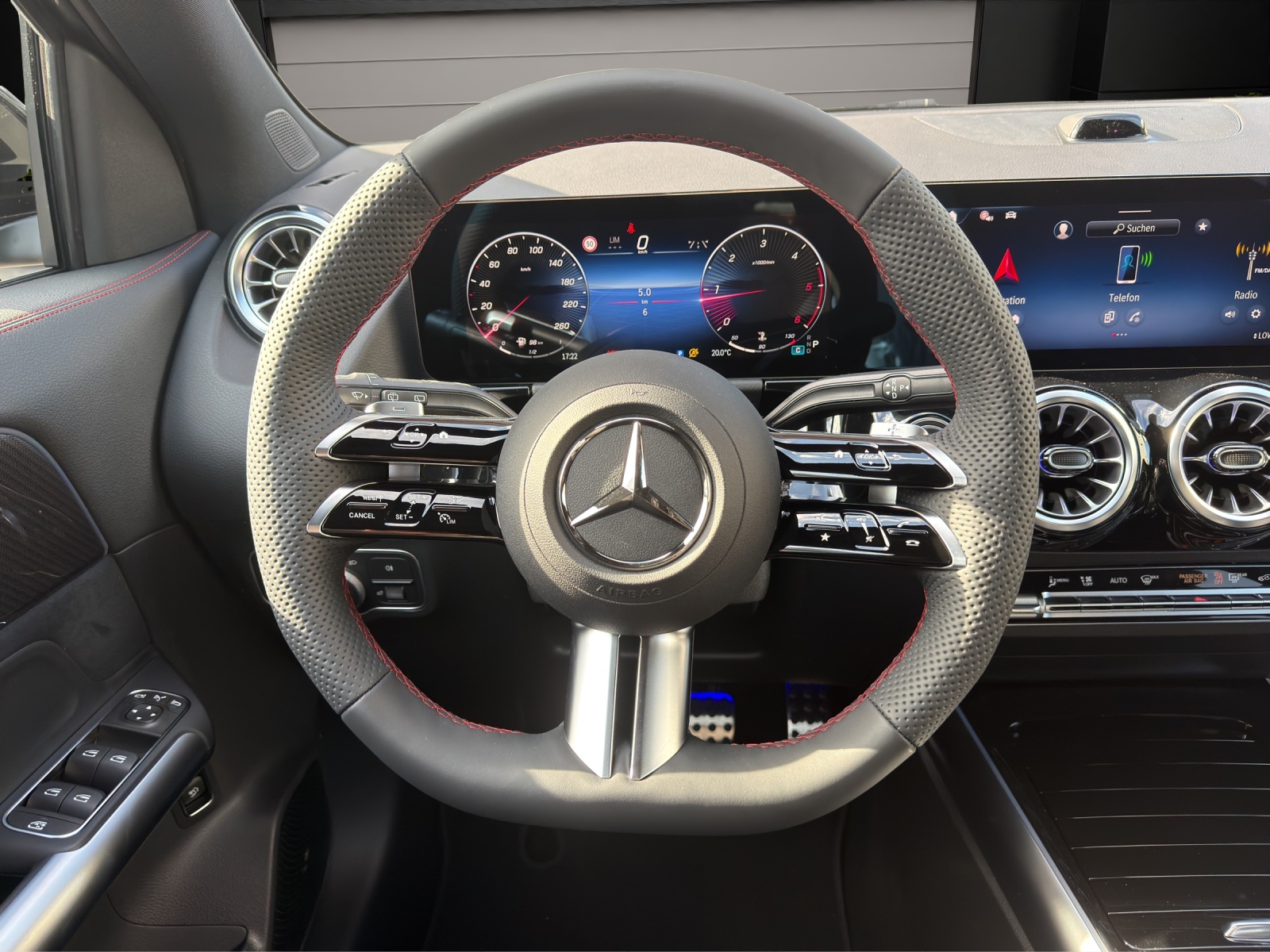 MERCEDES-BENZ GLA 220d 4Matic 8G-DCTSwiss Star - 9