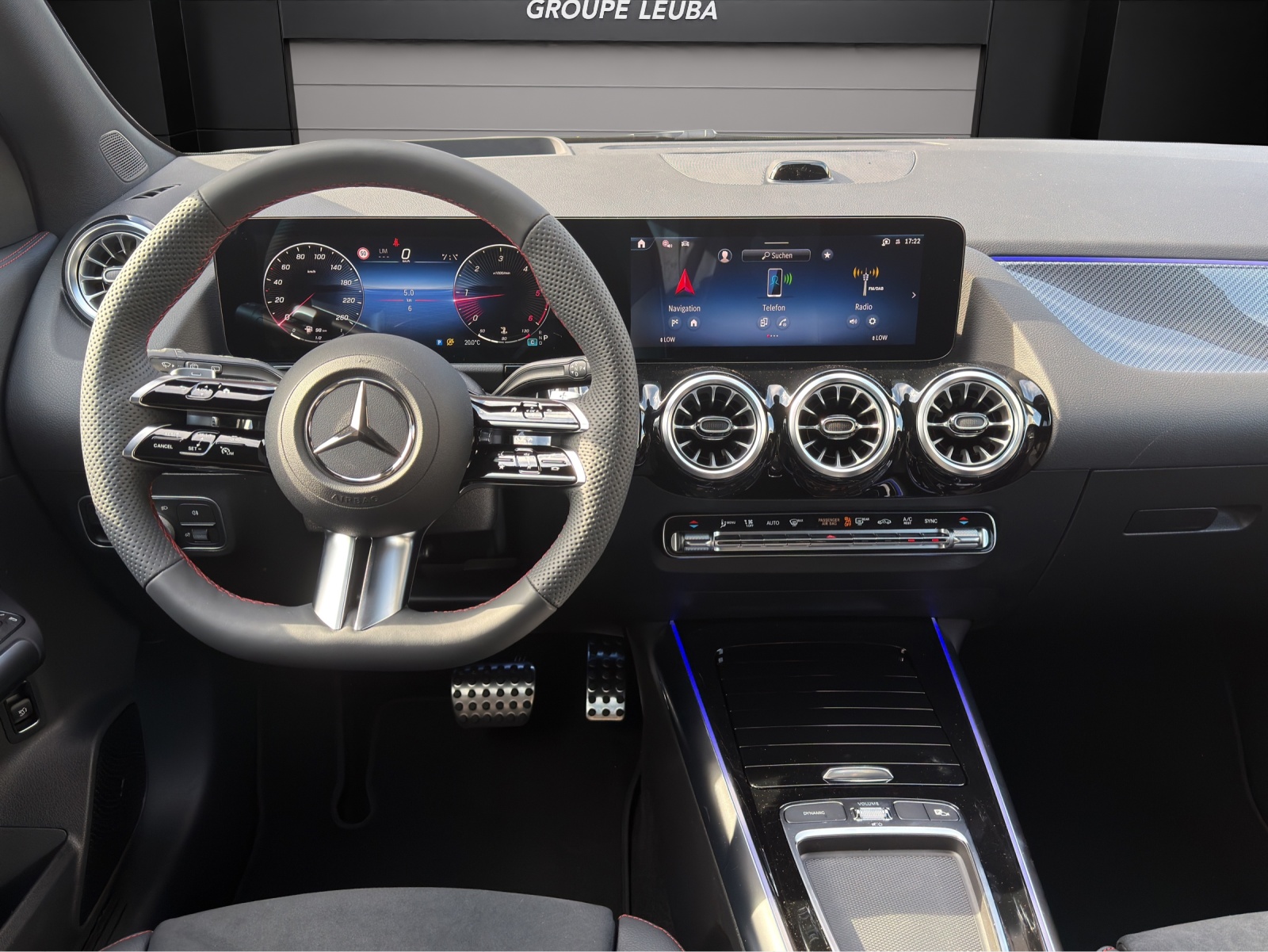 MERCEDES-BENZ GLA 220d 4Matic 8G-DCTSwiss Star - 8